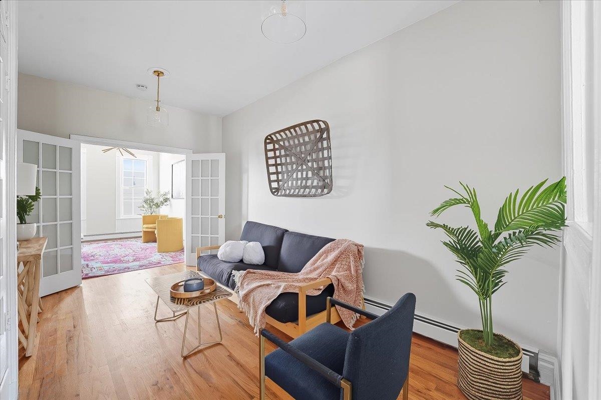 198 BOWERS ST - Photo 5