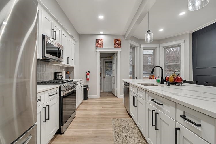 257 WOODLAWN AVE - Photo 3