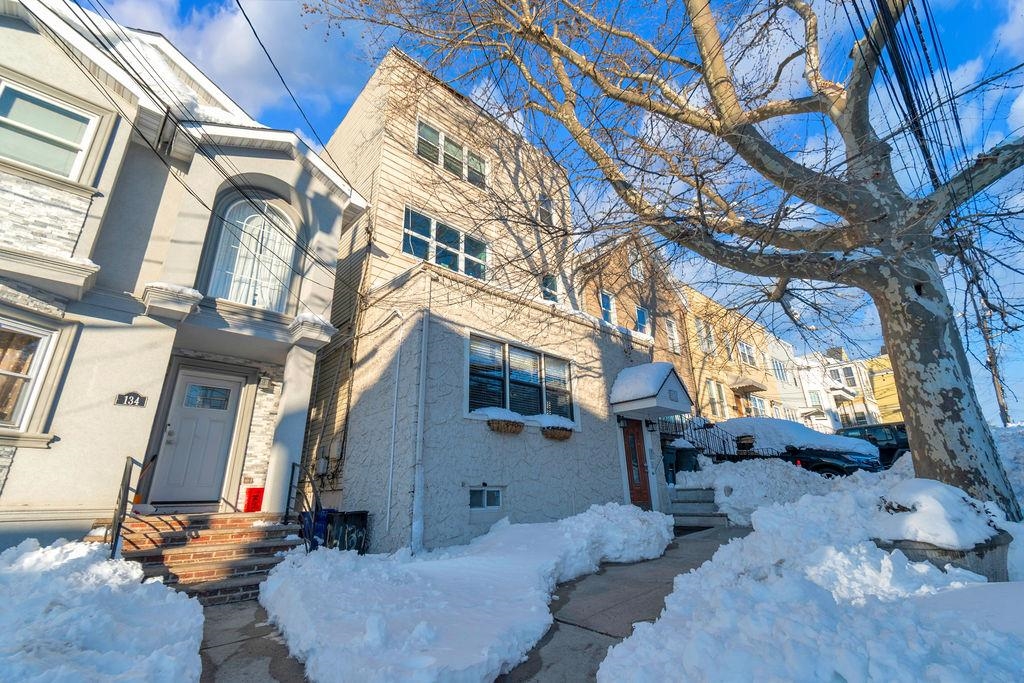 132 POPLAR ST - Photo 4