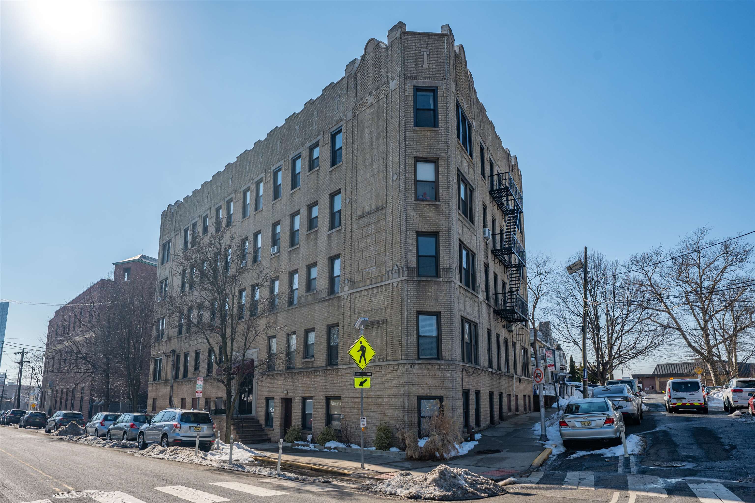 787 SUMMIT AVE - Photo 1