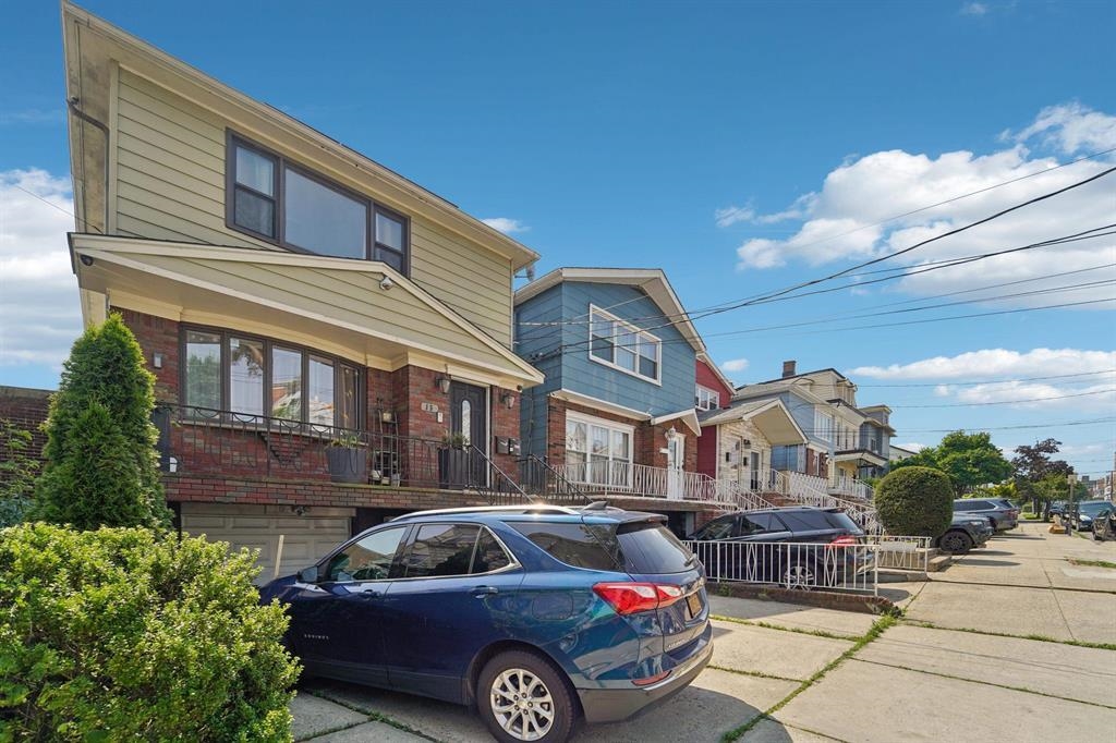 15 LINDEN AVE - Photo 1