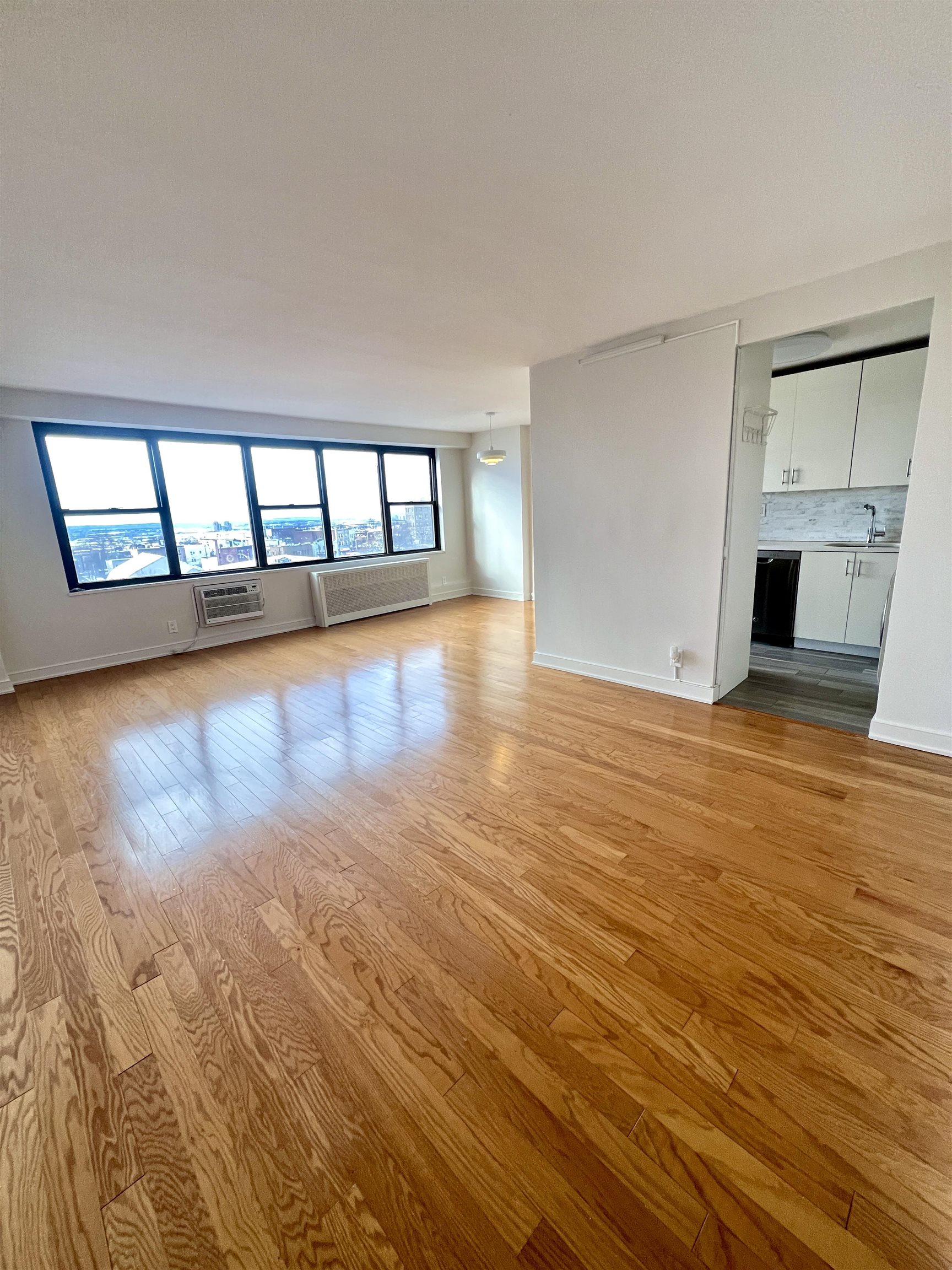 500 CENTRAL AVE - Photo 4