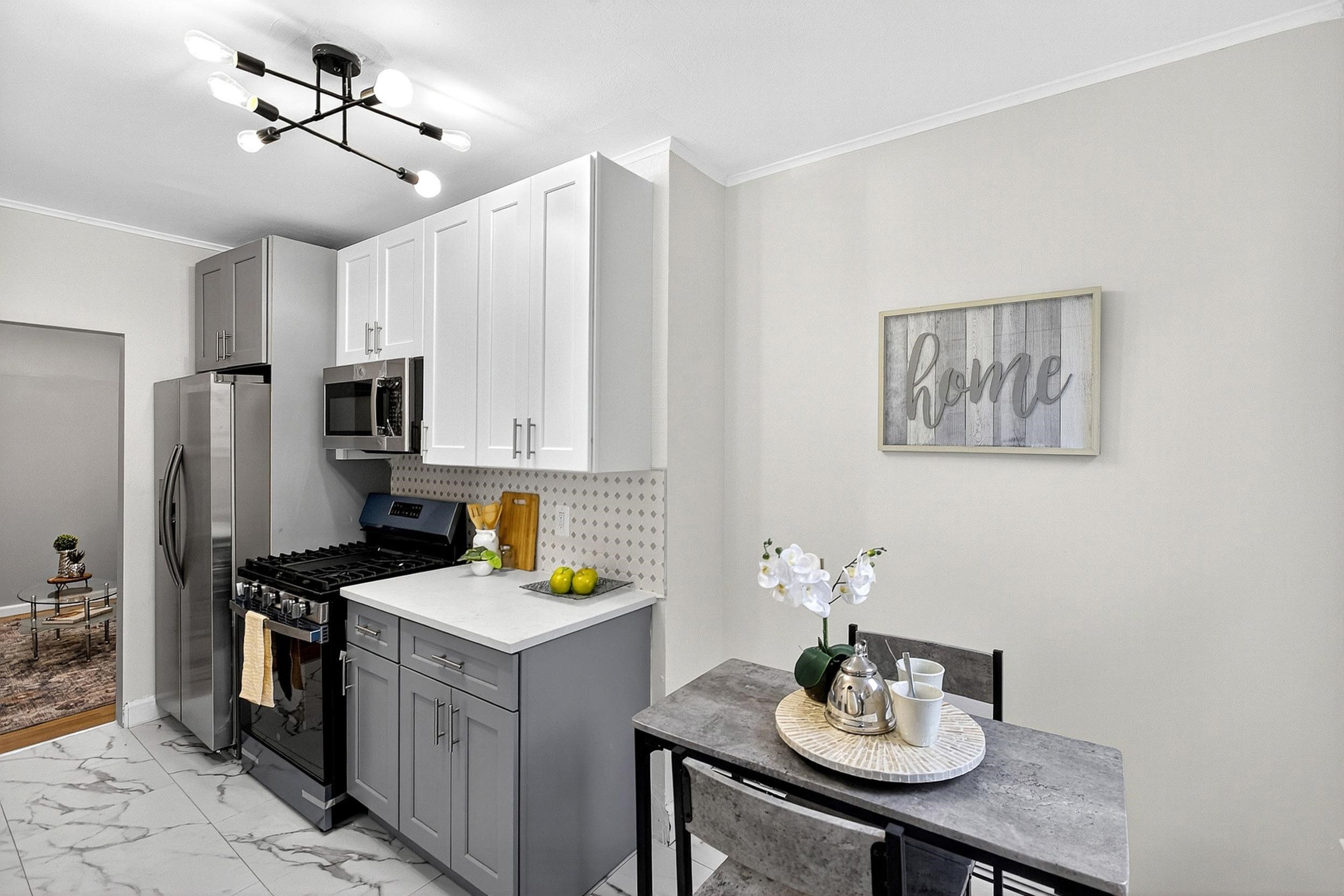 121 41ST ST - Photo 3