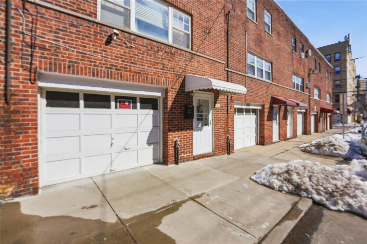 406a 50TH ST - Photo 2