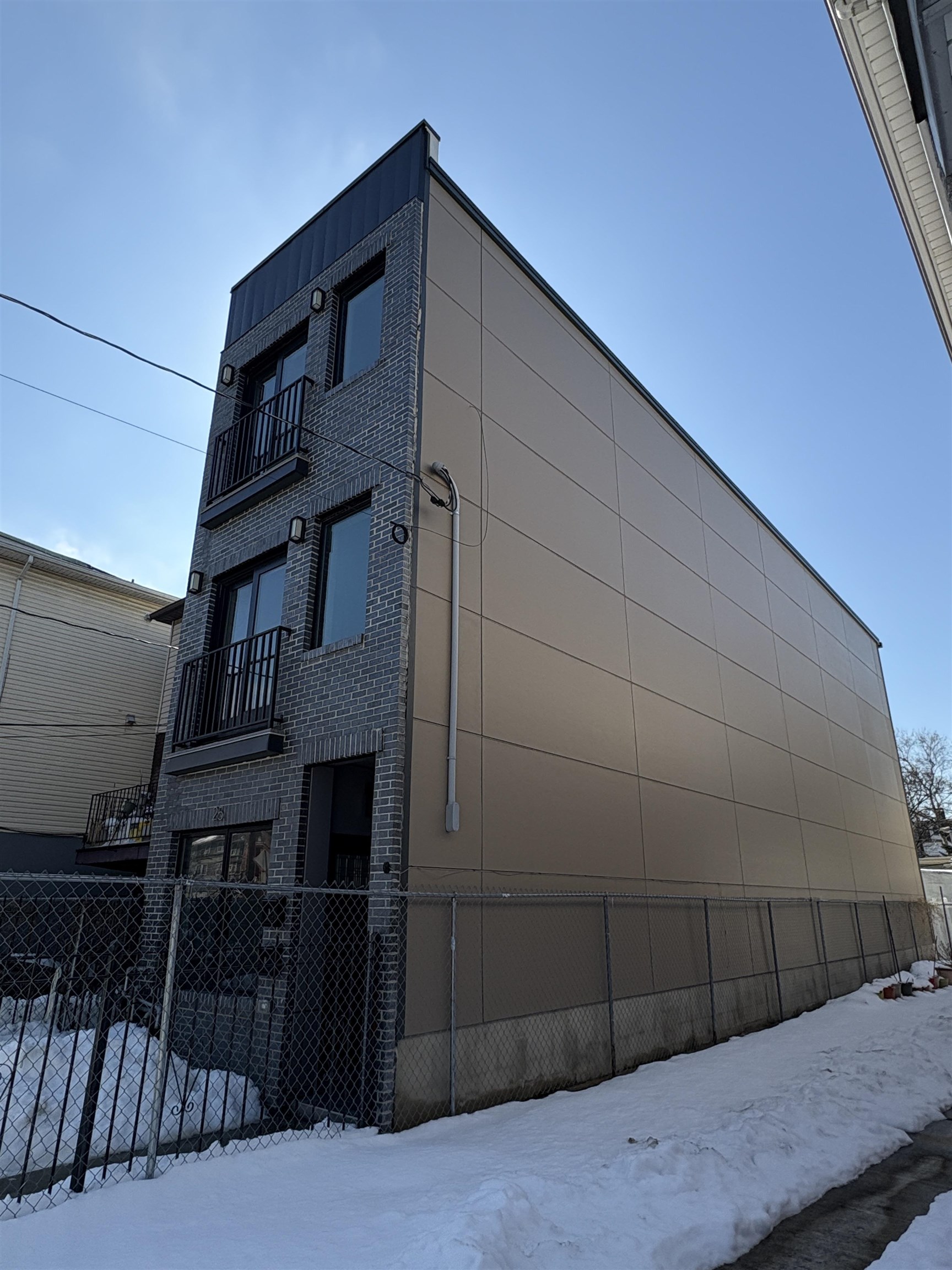 25 JEWETT AVE - Photo 2