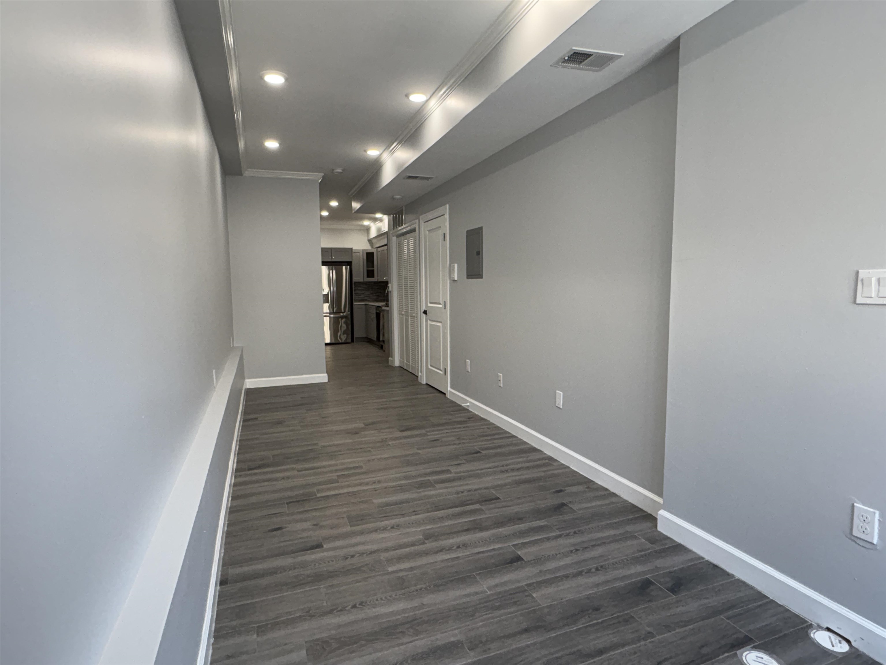 25 JEWETT AVE - Photo 4