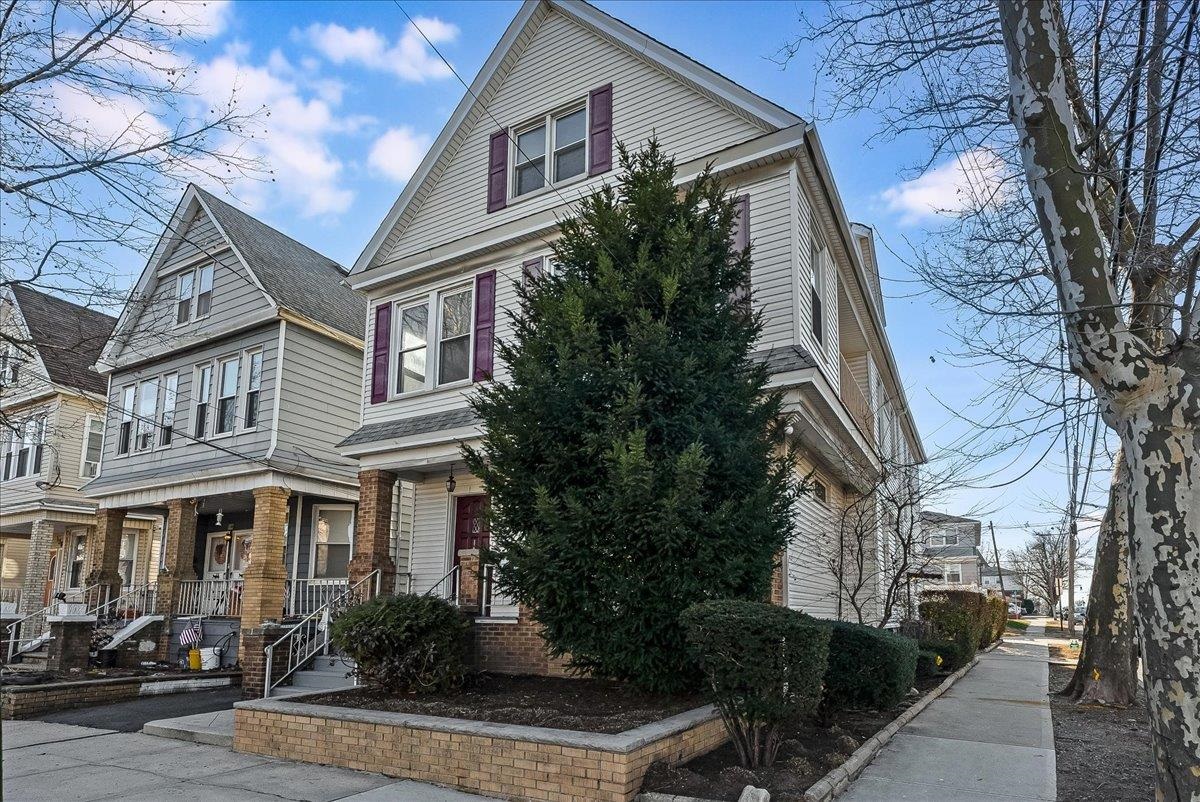 140 WEST 9TH ST - Photo 2