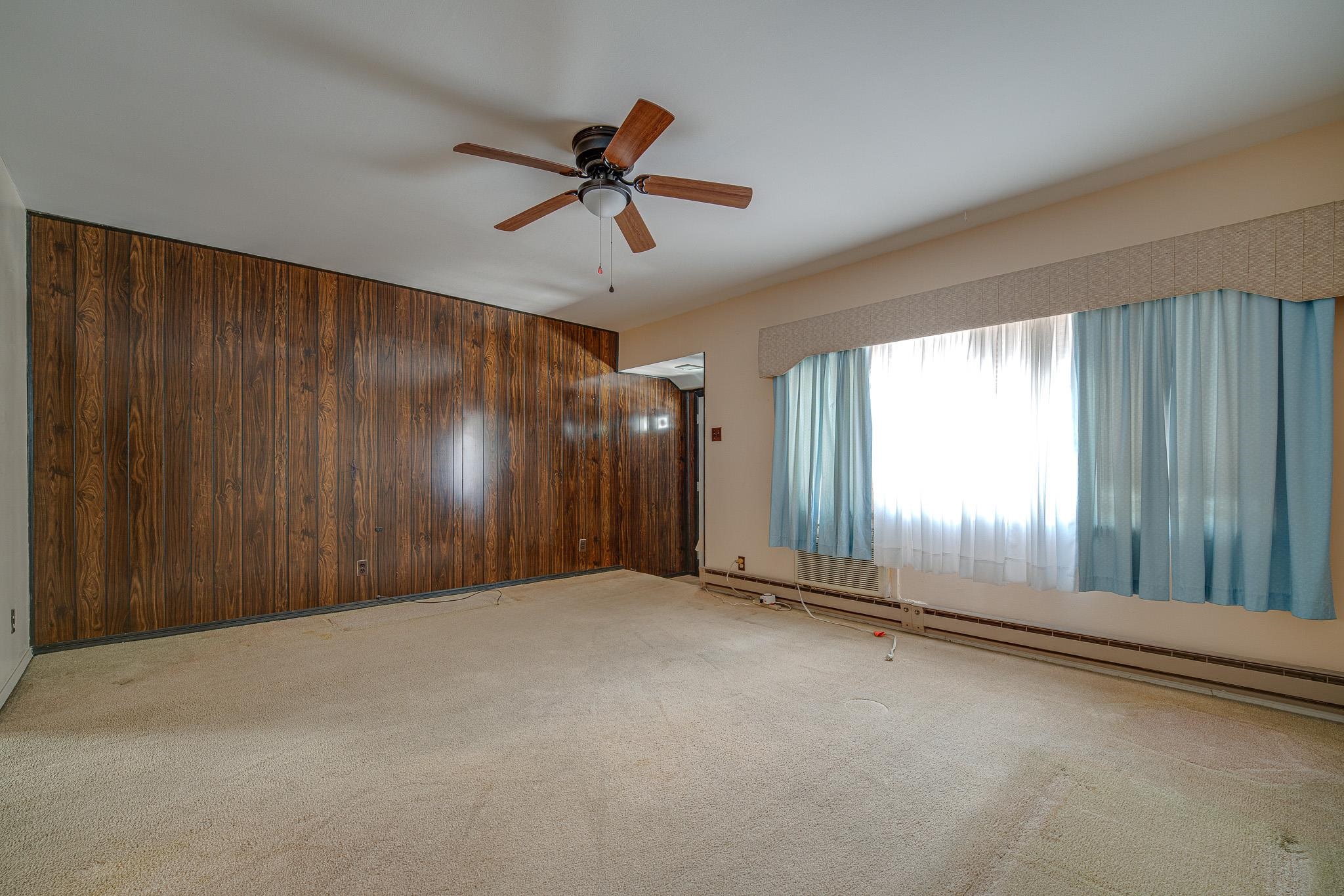 1074 GARRY TERRACE - Photo 2