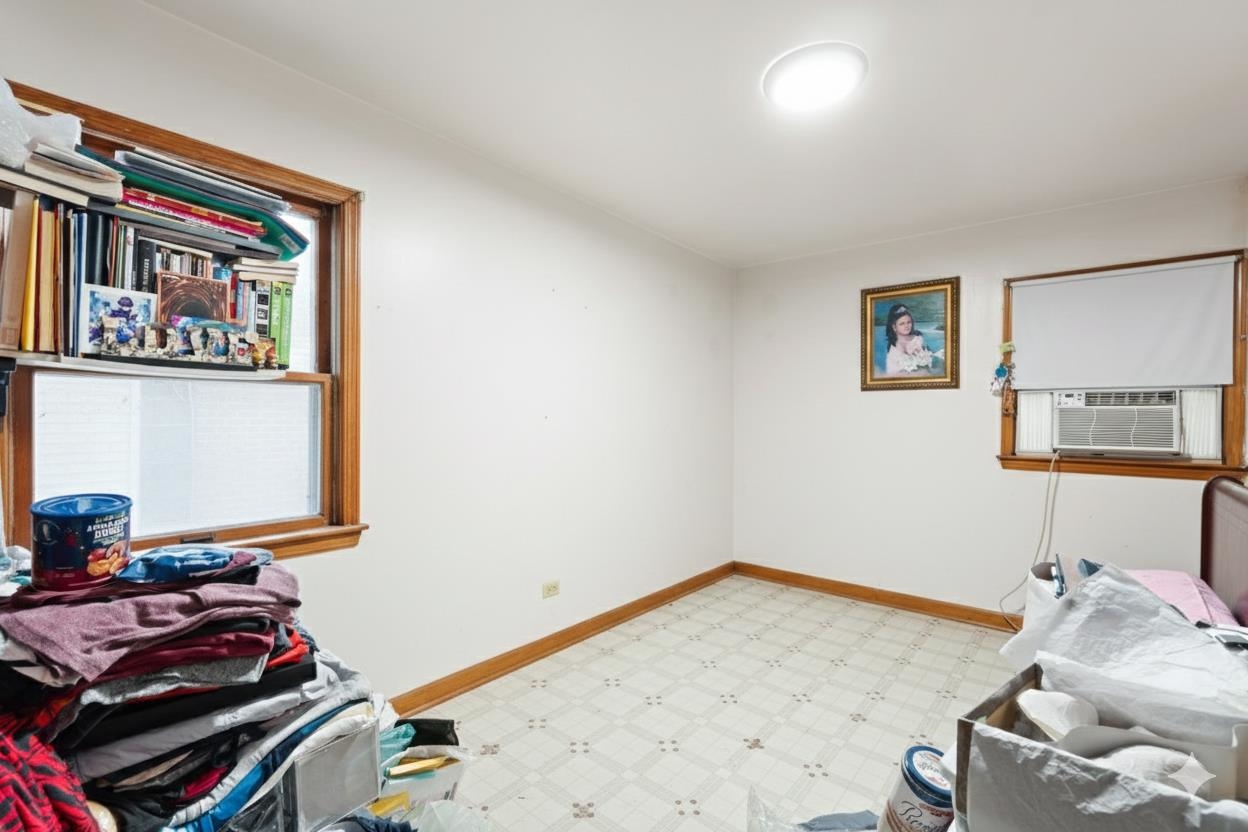 15 CARLTON AVE - Photo 5