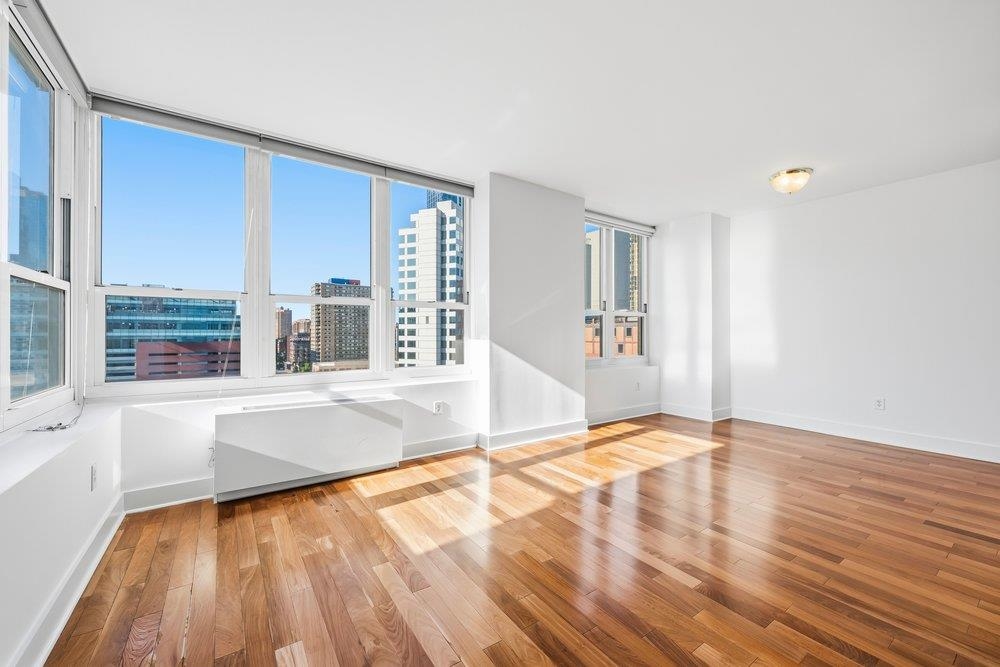 88 MORGAN ST - Photo 4