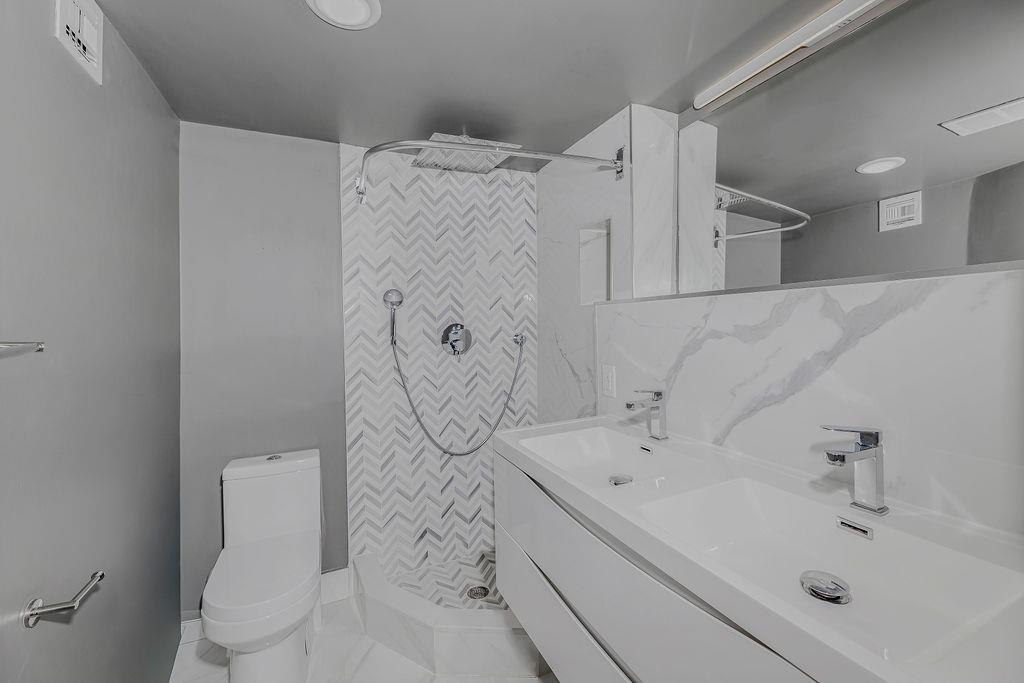 104 HOPKINS AVE #1