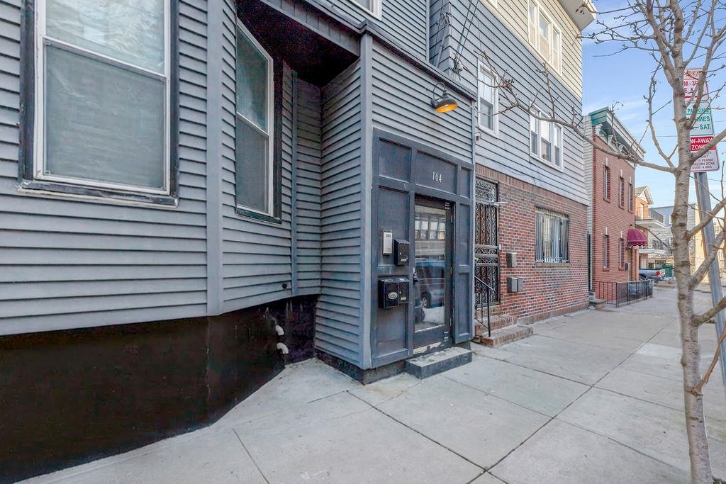 104 HOPKINS AVE #1
