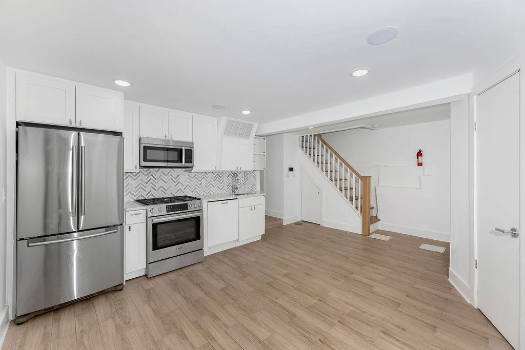 104 HOPKINS AVE #1