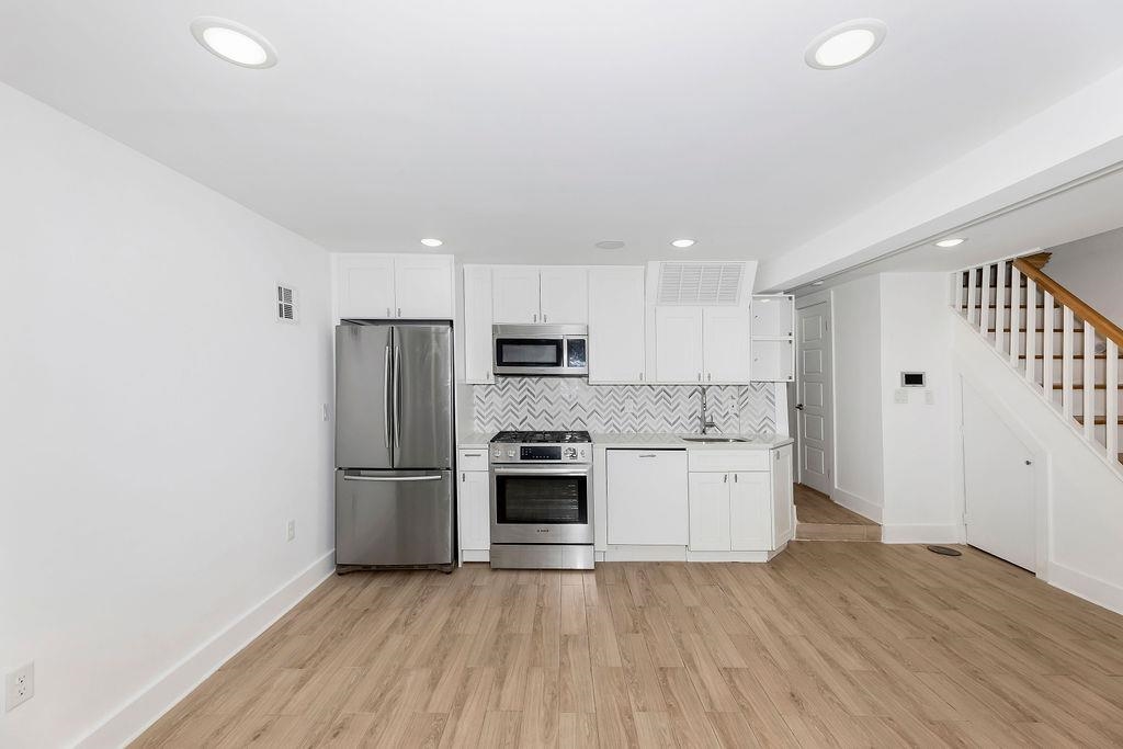 104 HOPKINS AVE #1