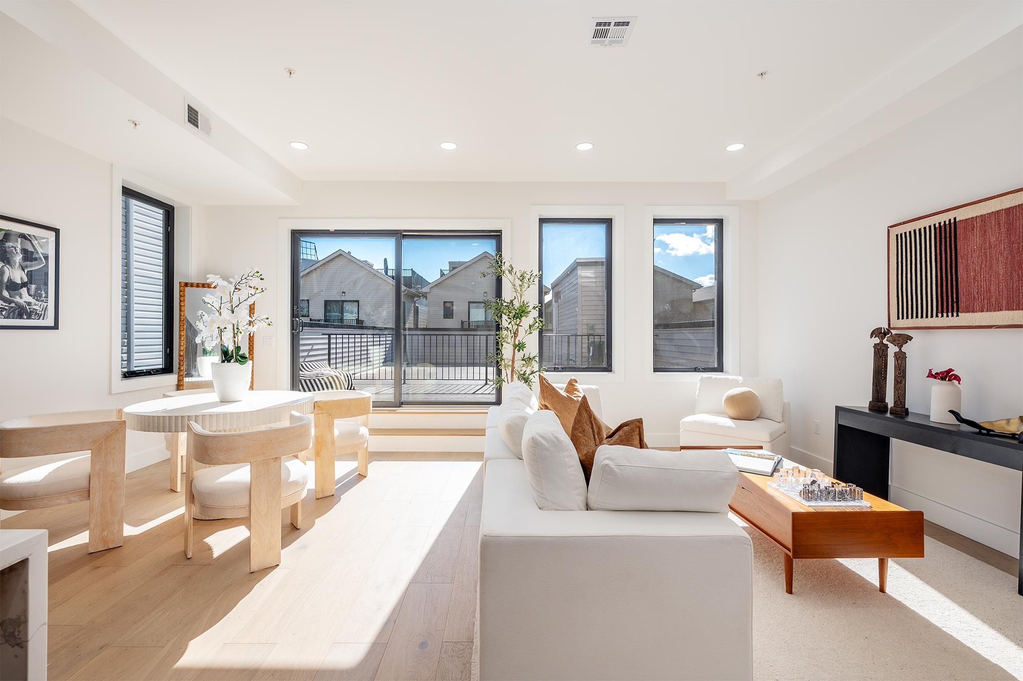 17 LEONARD ST Unit: 3