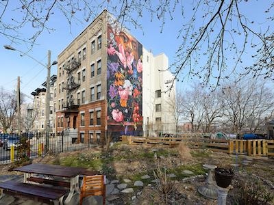 102 OGDEN AVE Unit: 302