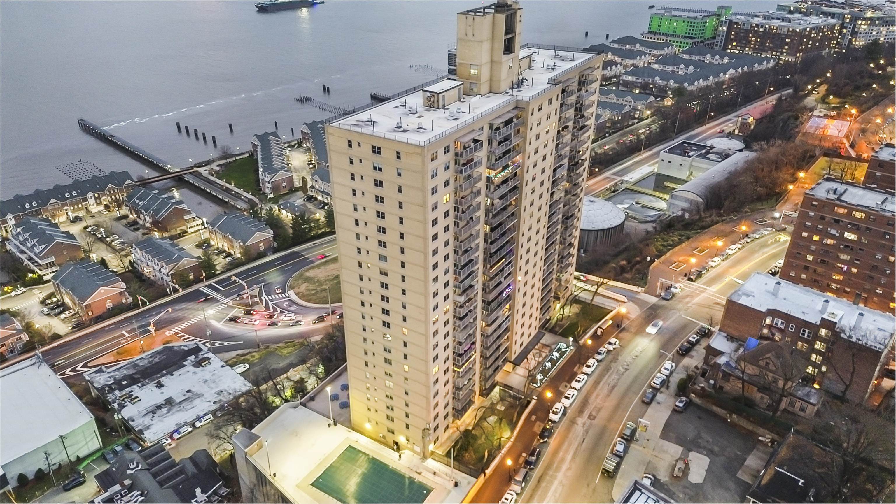 6600 BLVD EAST - Photo 1