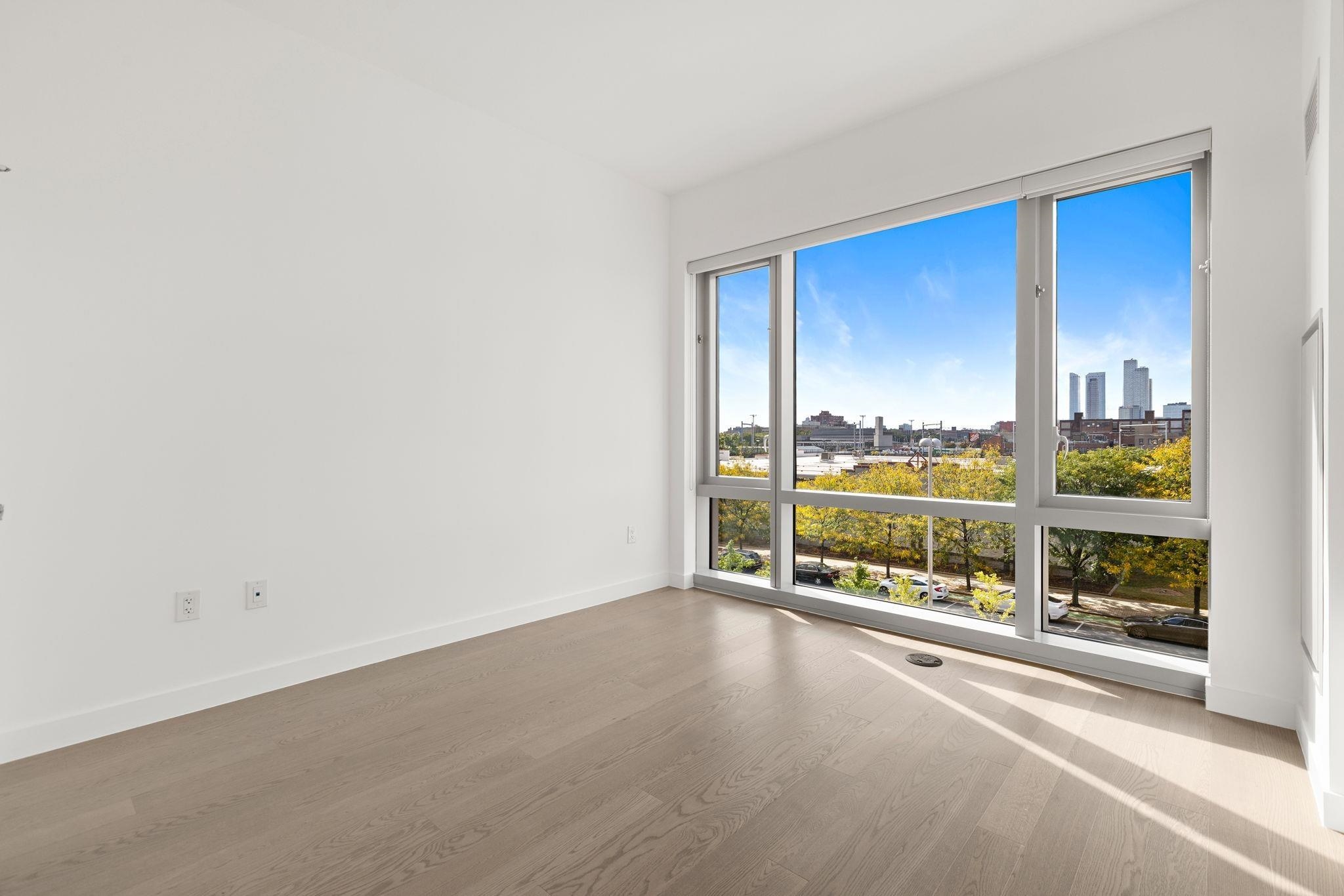 75 PARK LANE SOUTH #304