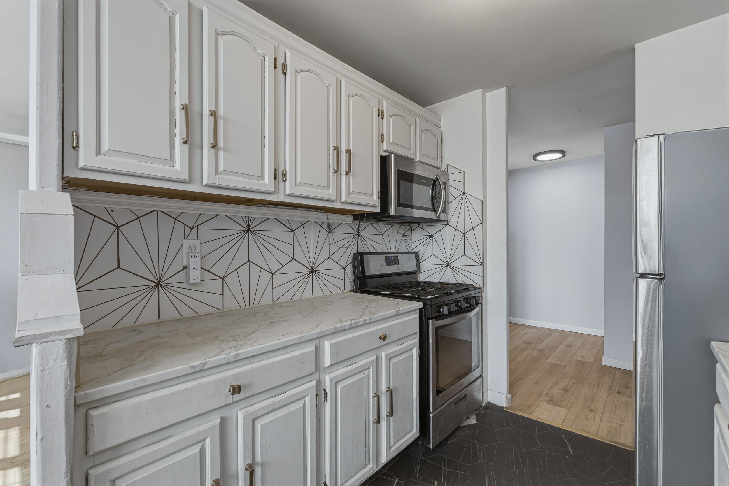 1225 KENNEDY BLVD - Photo 2
