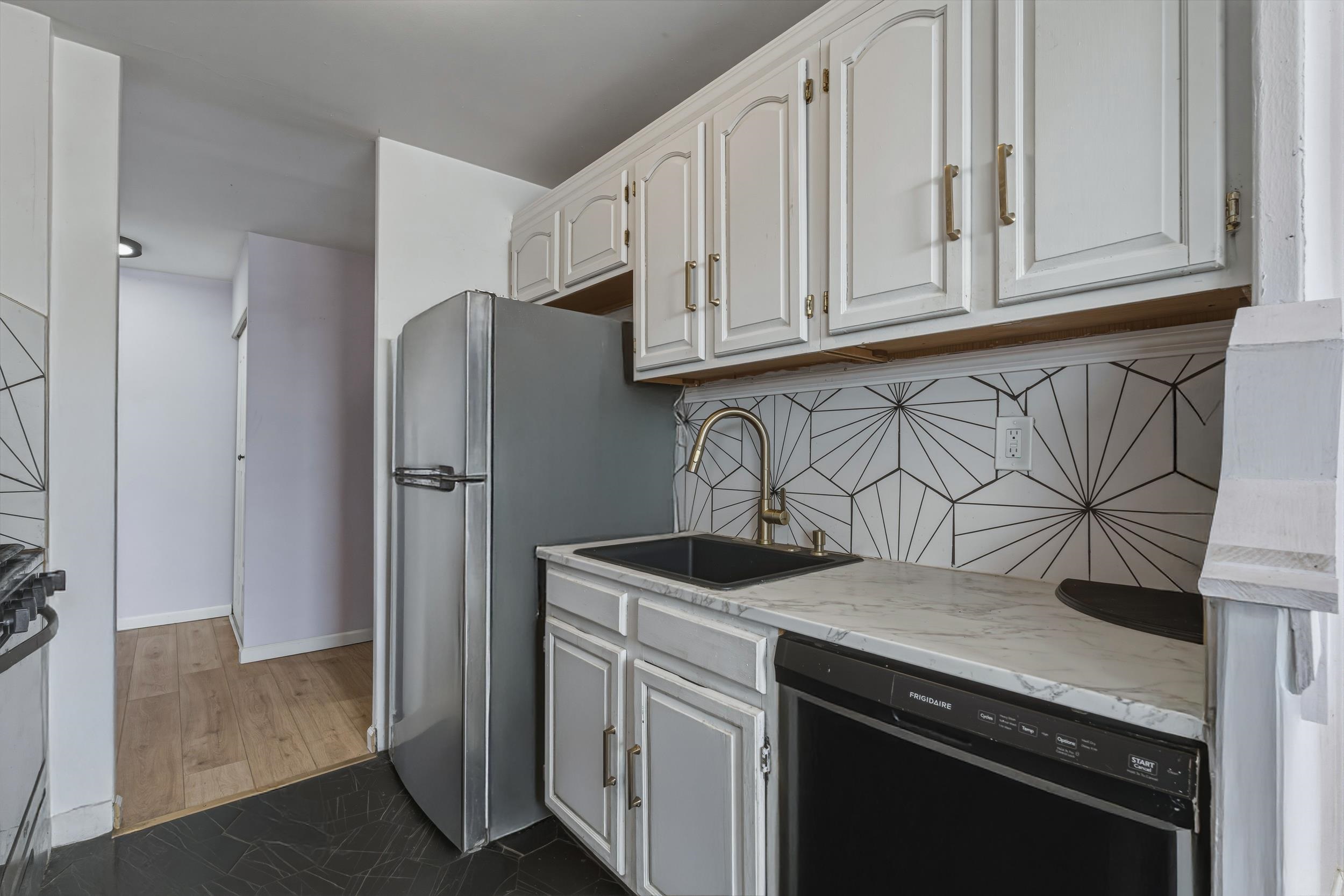 1225 KENNEDY BLVD - Photo 3