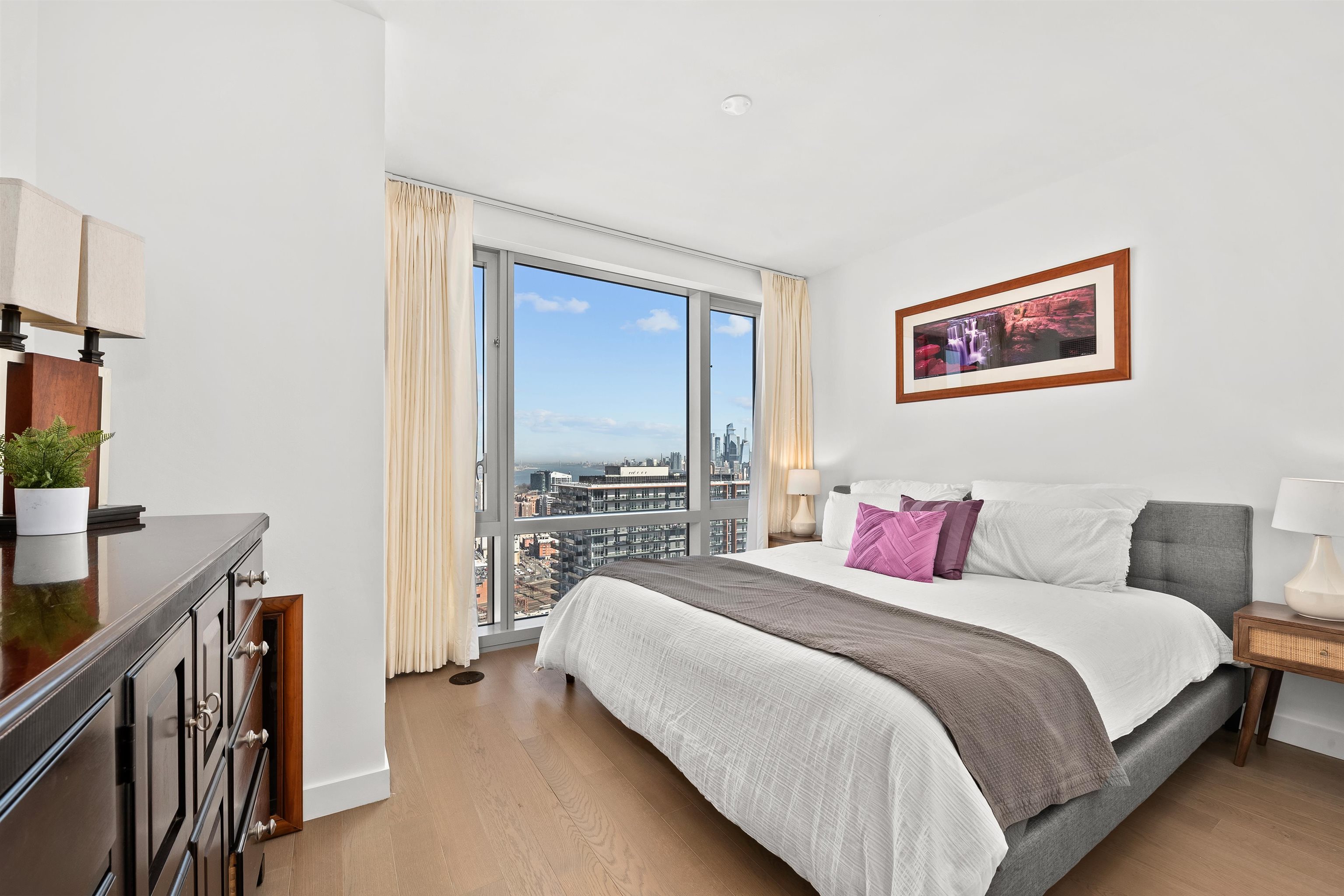 75 PARK LANE SOUTH #PH-3701