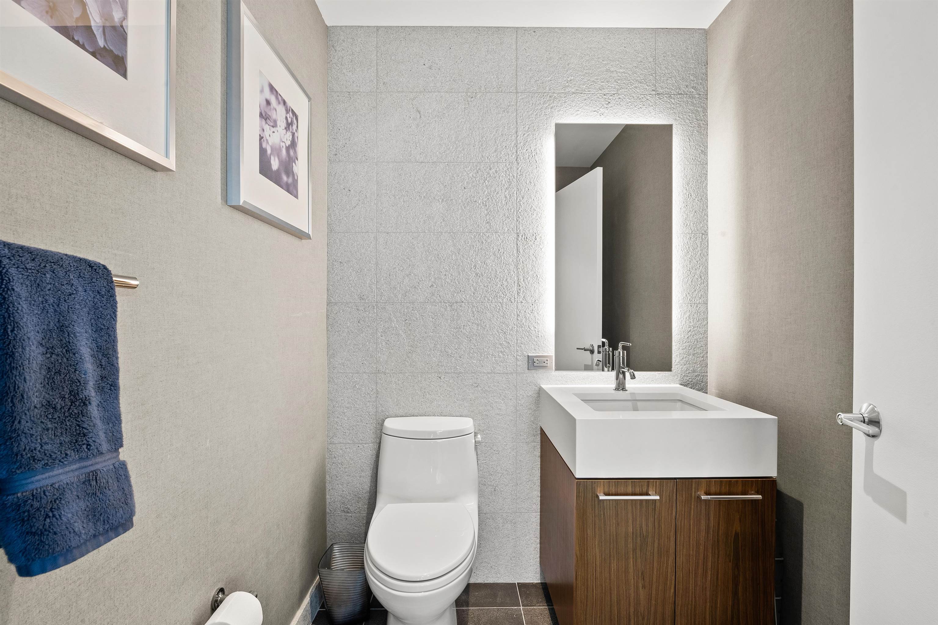 75 PARK LANE SOUTH #PH-3701