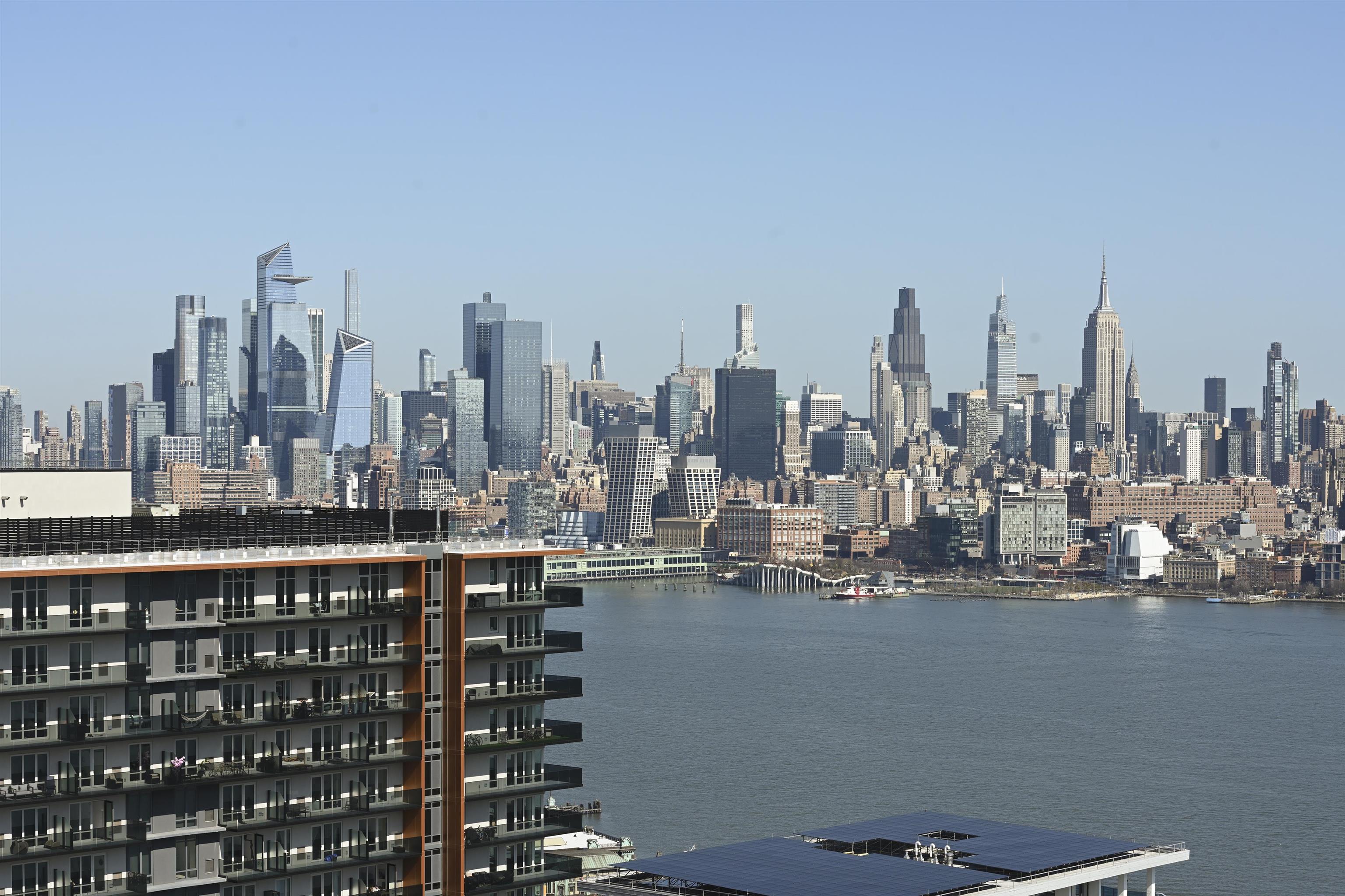 75 PARK LANE SOUTH #PH-3701