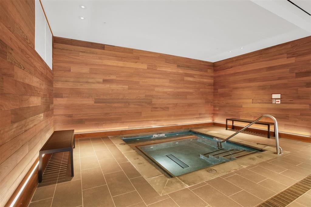 75 PARK LANE SOUTH #PH-3701