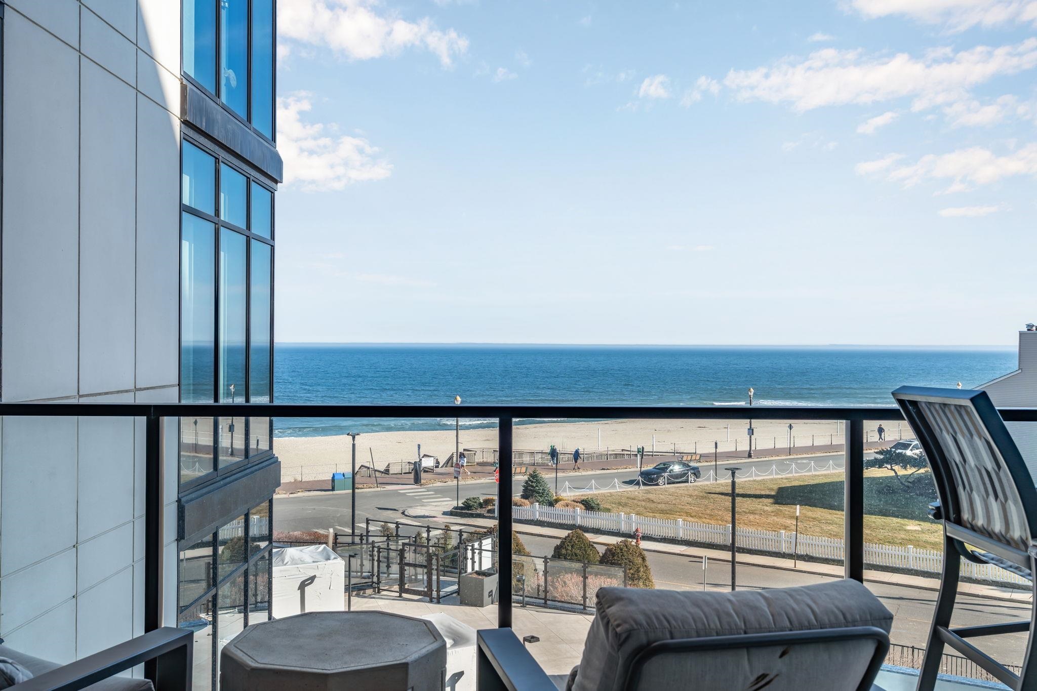 350 OCEAN AVE - Photo 2