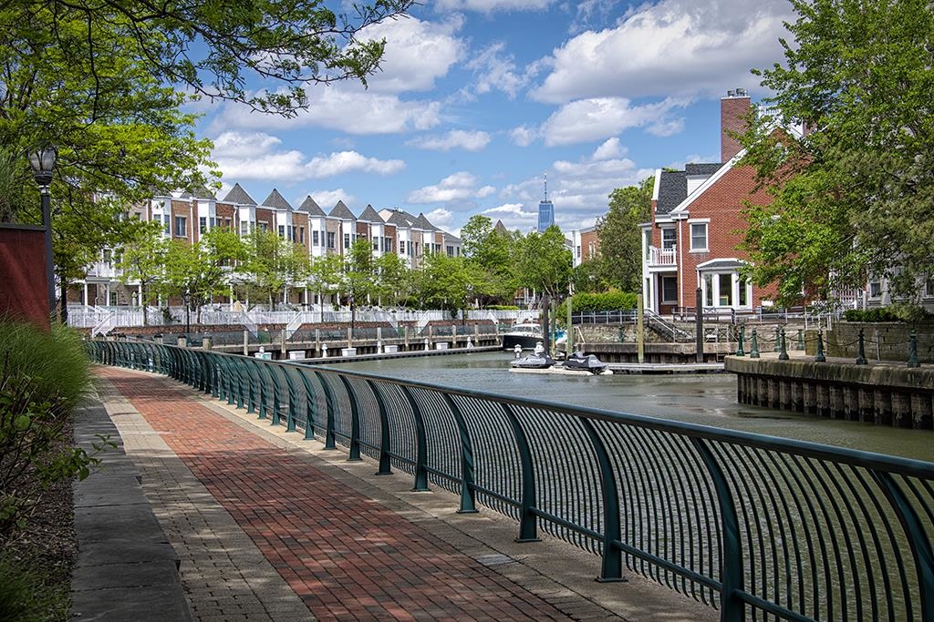 206 SHEARWATER CT WEST #61