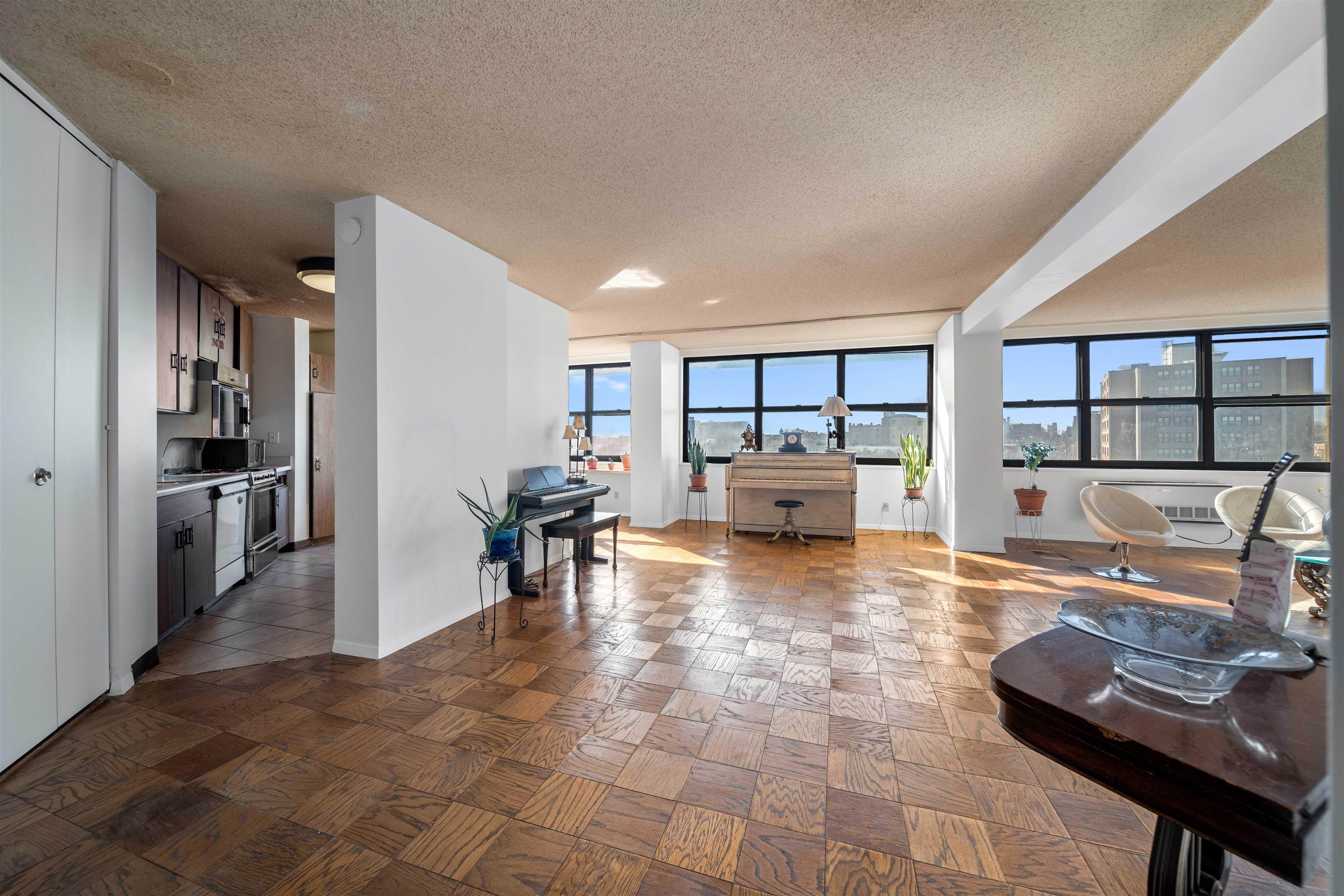 7004 BLVD EAST - Photo 3