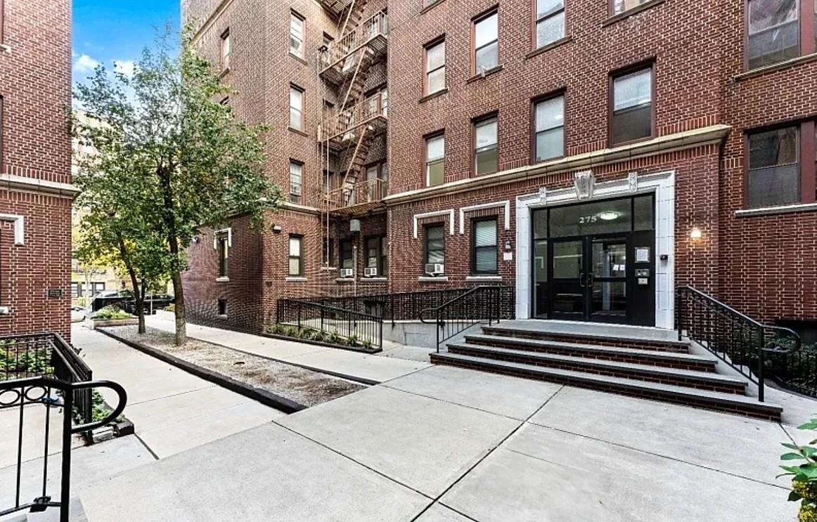275 HARRISON AVE #B1