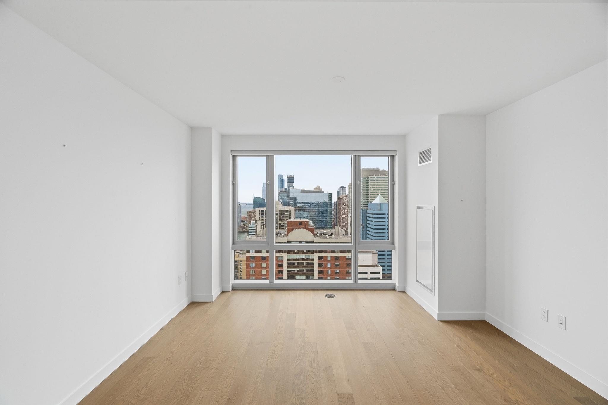 75 PARK LANE SOUTH #3305