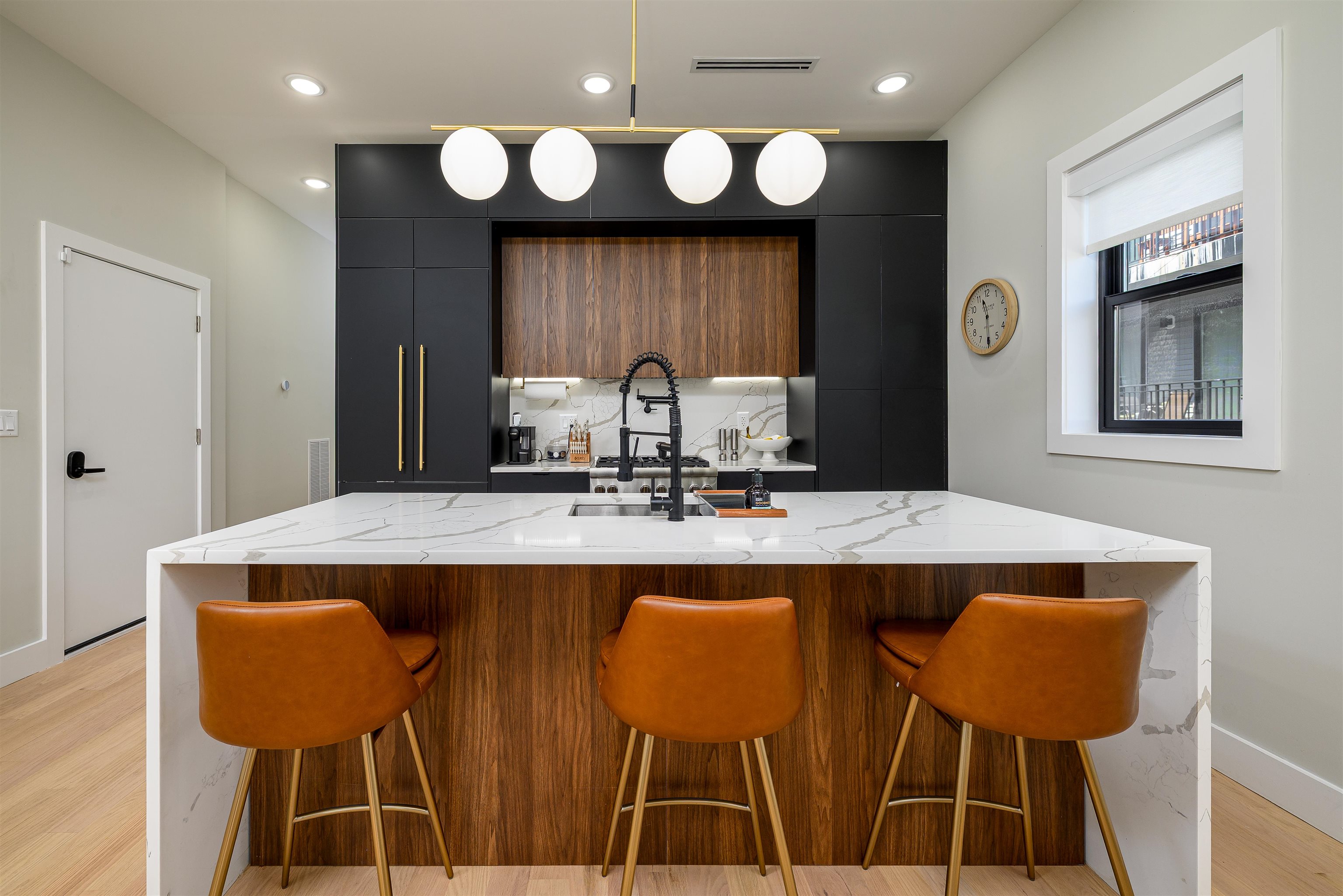 45 CHARLES ST - Photo 3