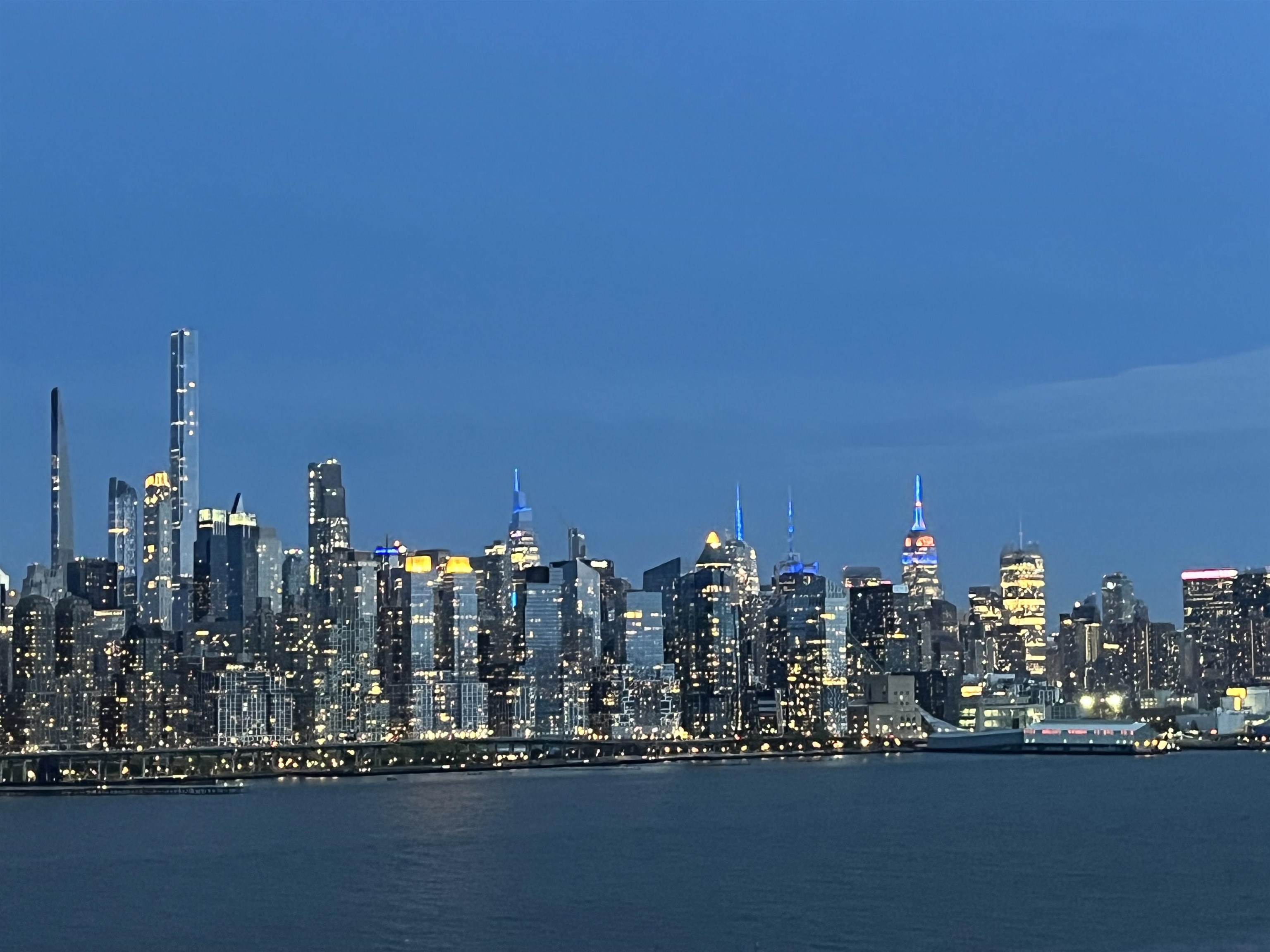 7002 BLVD EAST - Photo 5