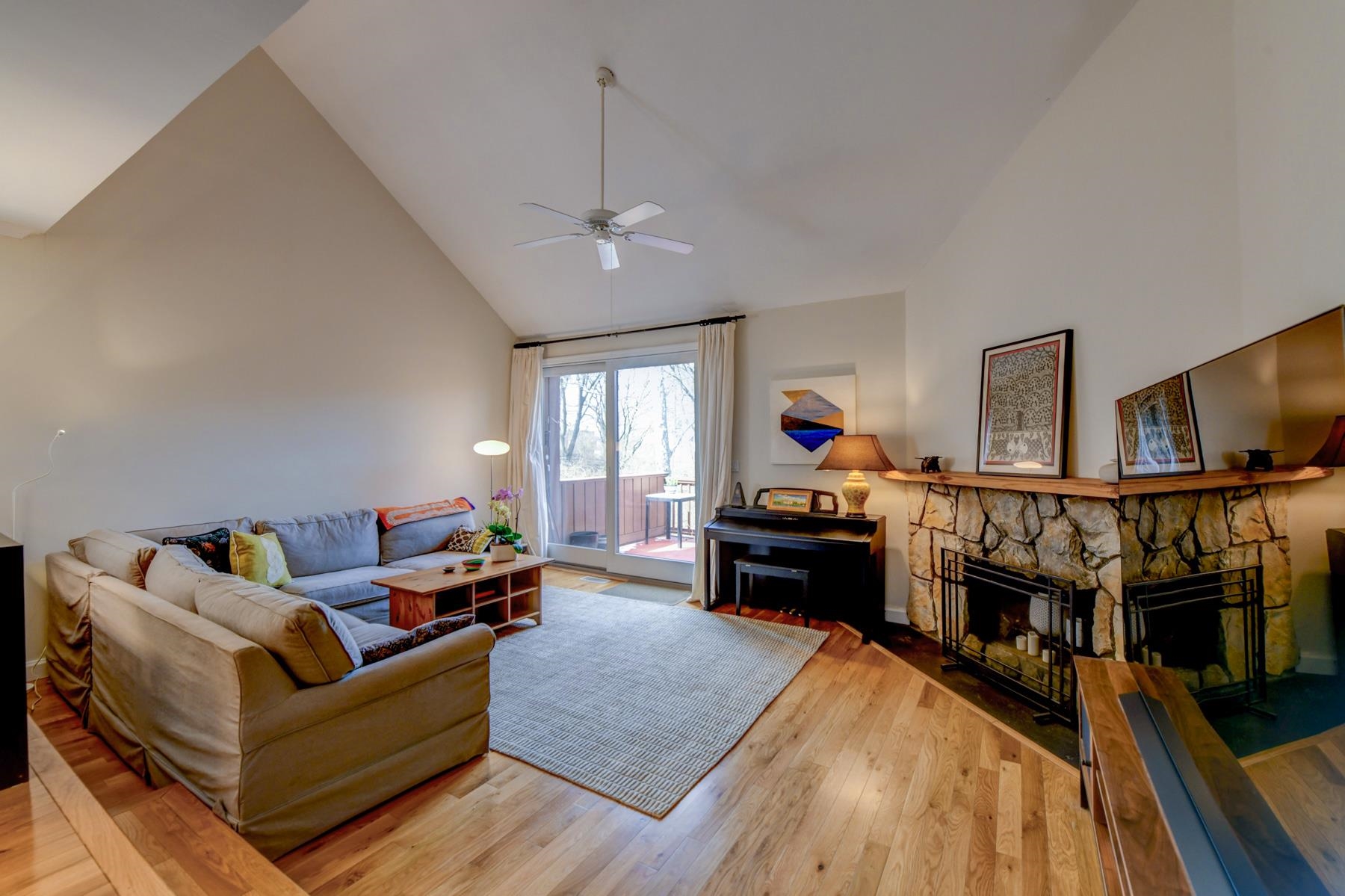 598 SANDERLING CT - Photo 3