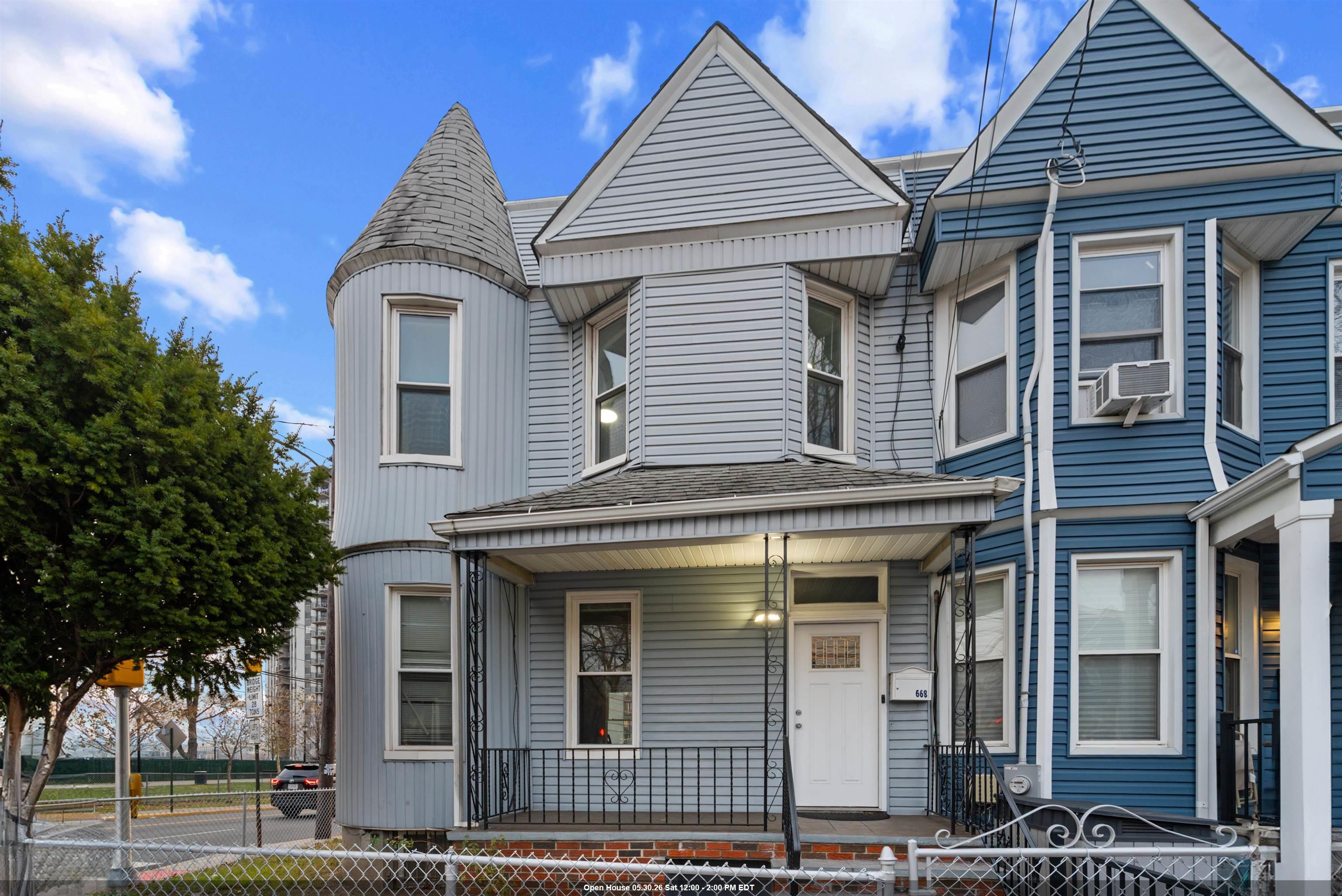 668 PALISADE AVE - Photo 1
