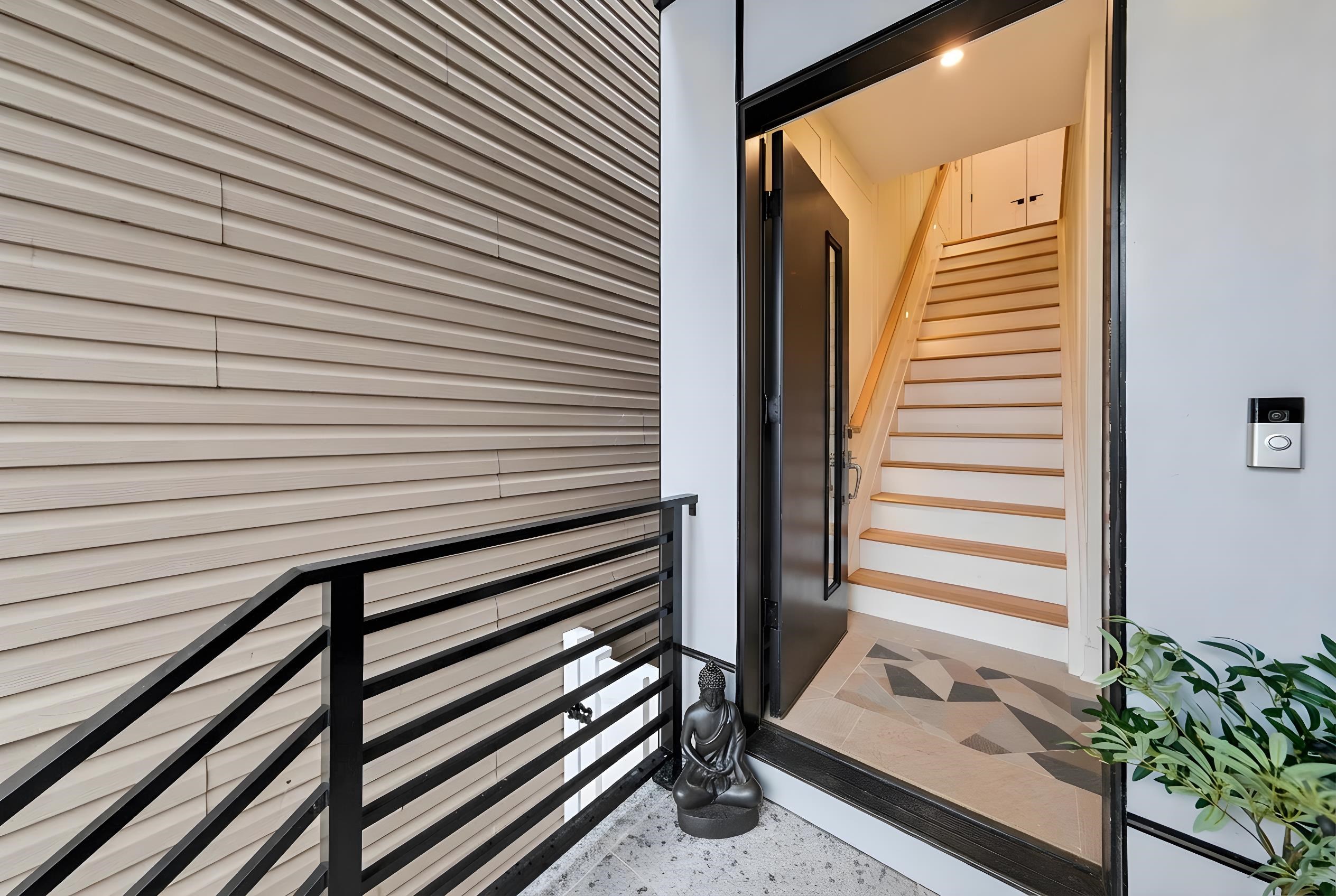 183 ZABRISKIE ST #3