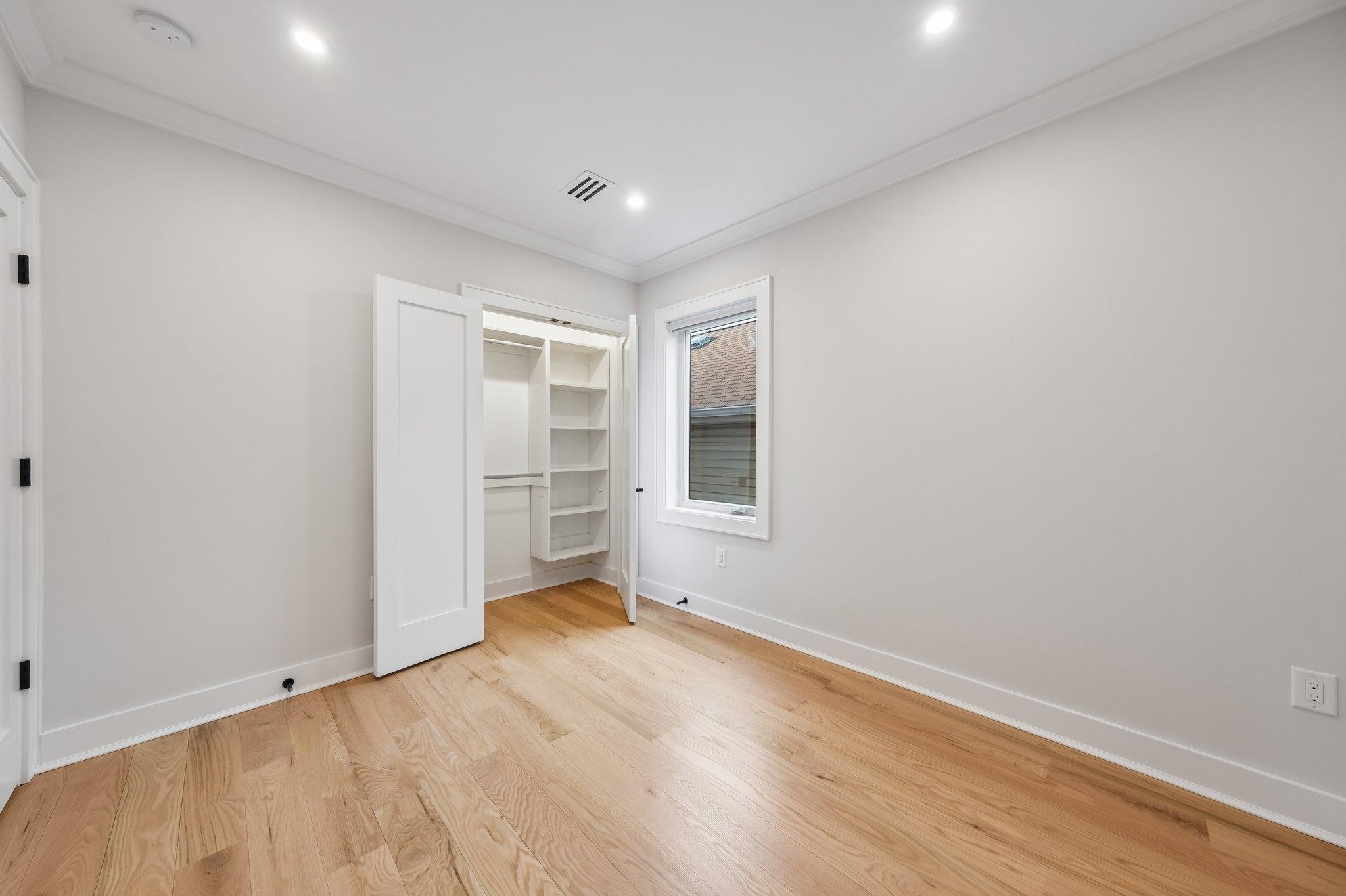183 ZABRISKIE ST #3