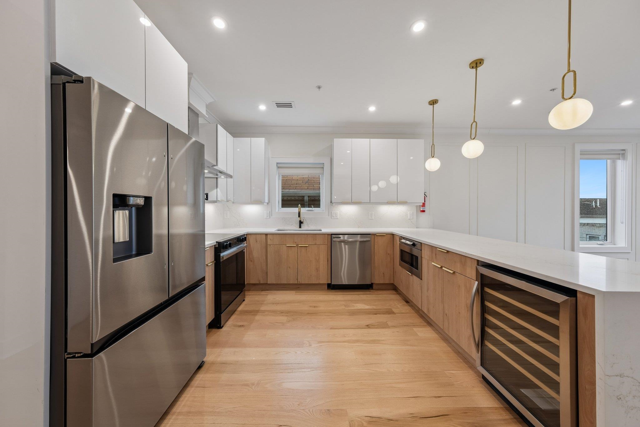 183 ZABRISKIE ST #3