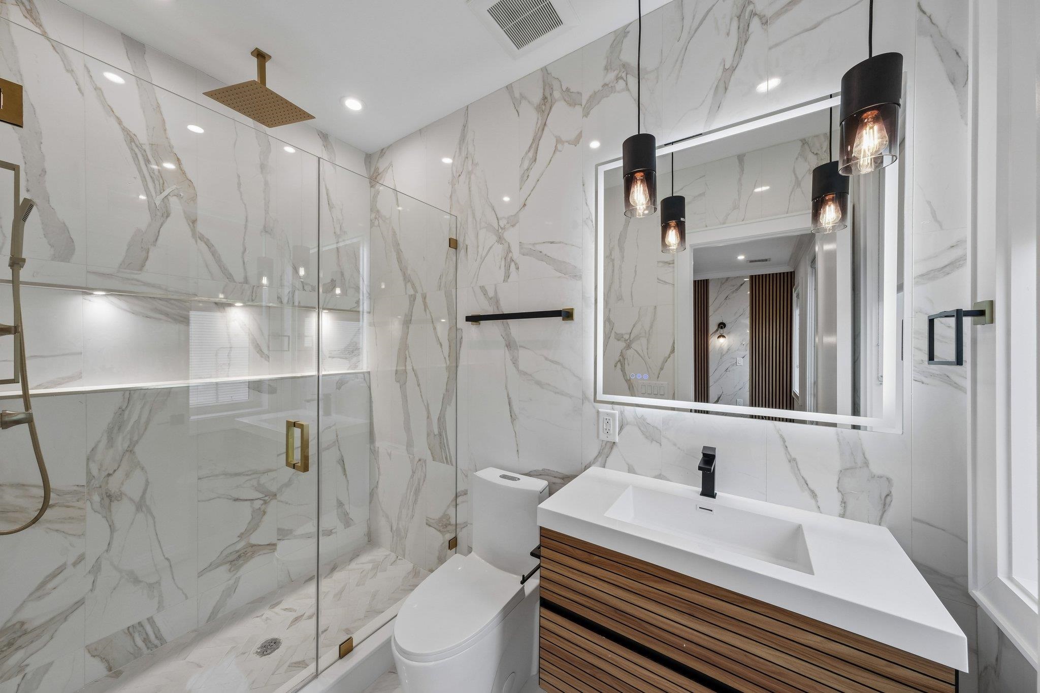 183 ZABRISKIE ST #3