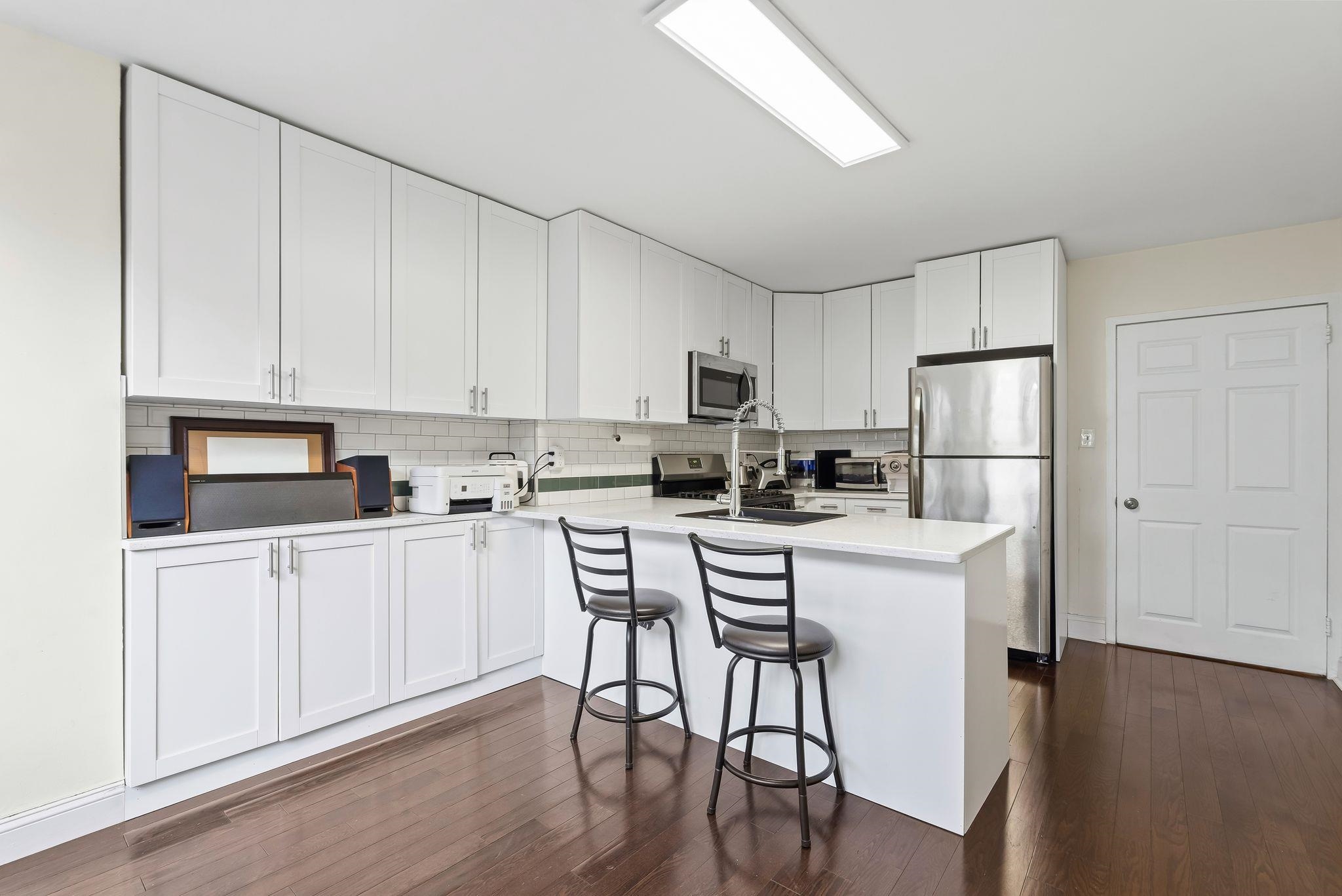 6040 BLVD EAST - Photo 2