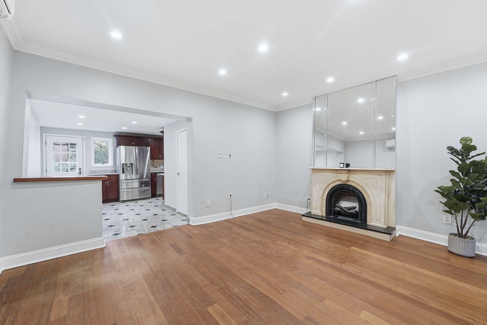 259 7TH ST