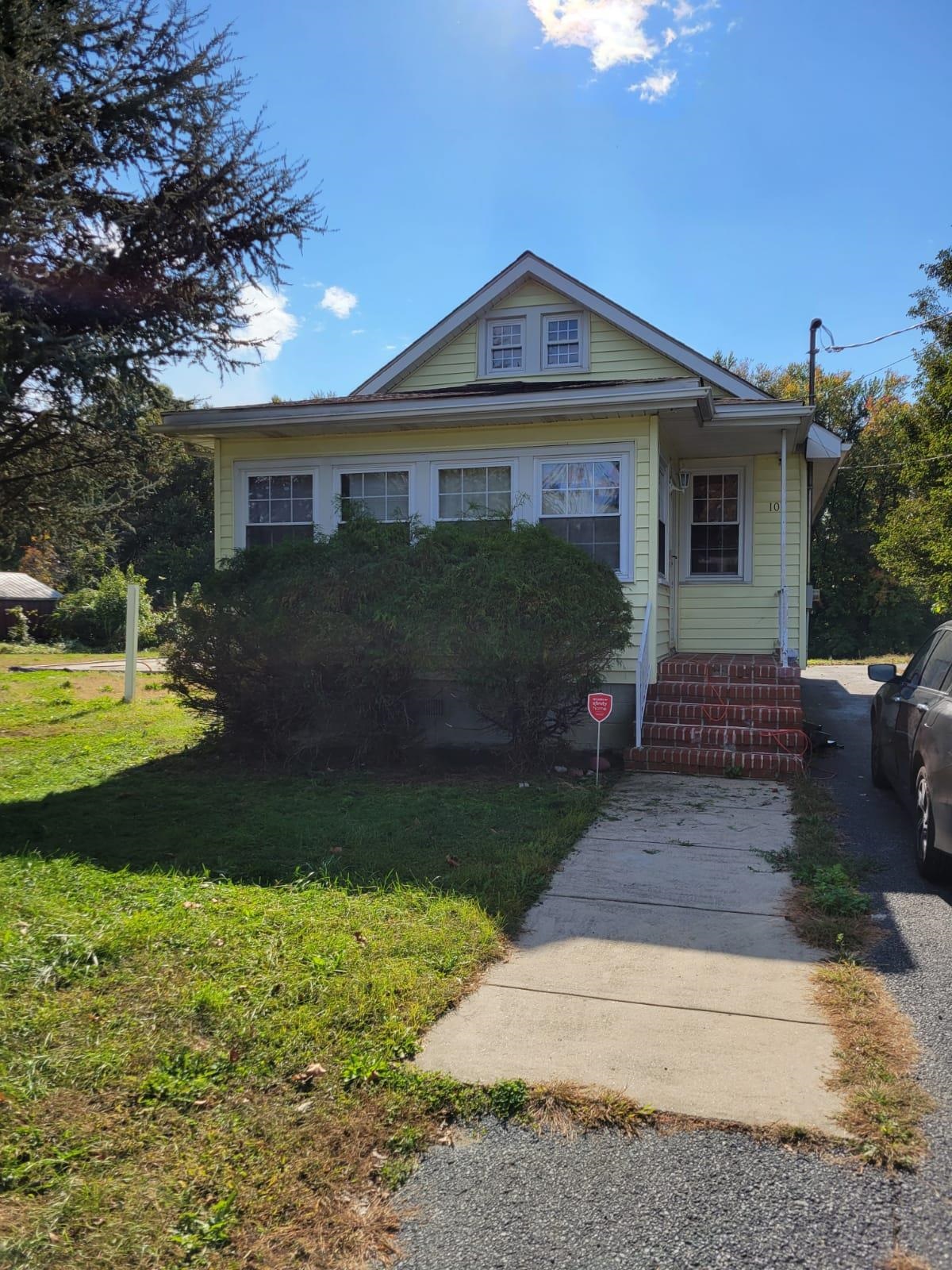 107 BROADWAY ST - Photo 1