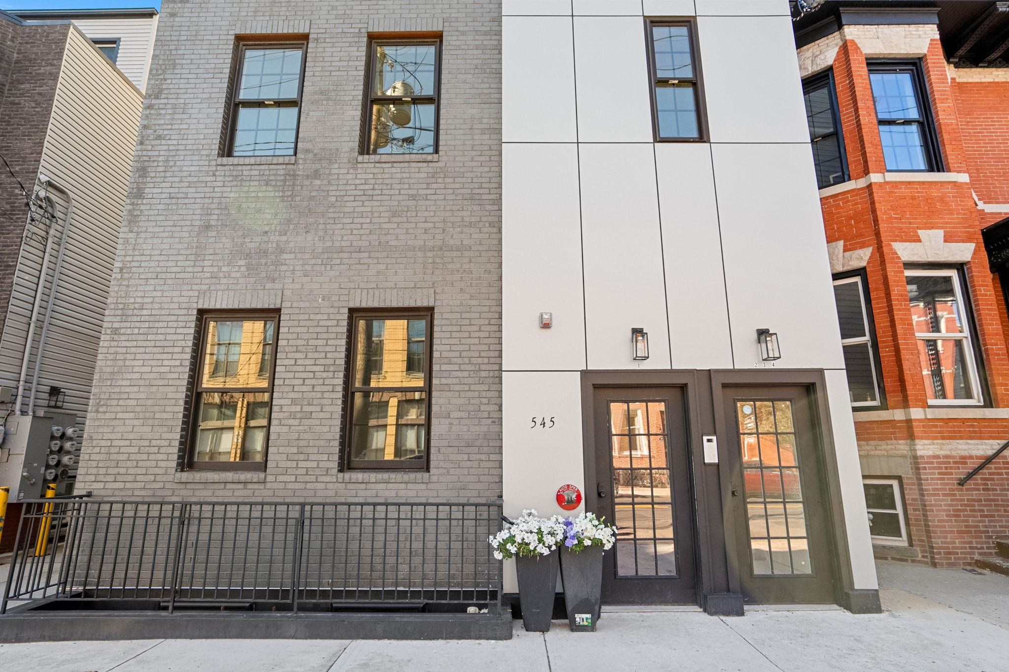 545 PALISADE AVE #1A