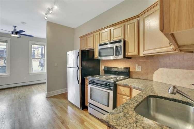 364 7TH ST #3