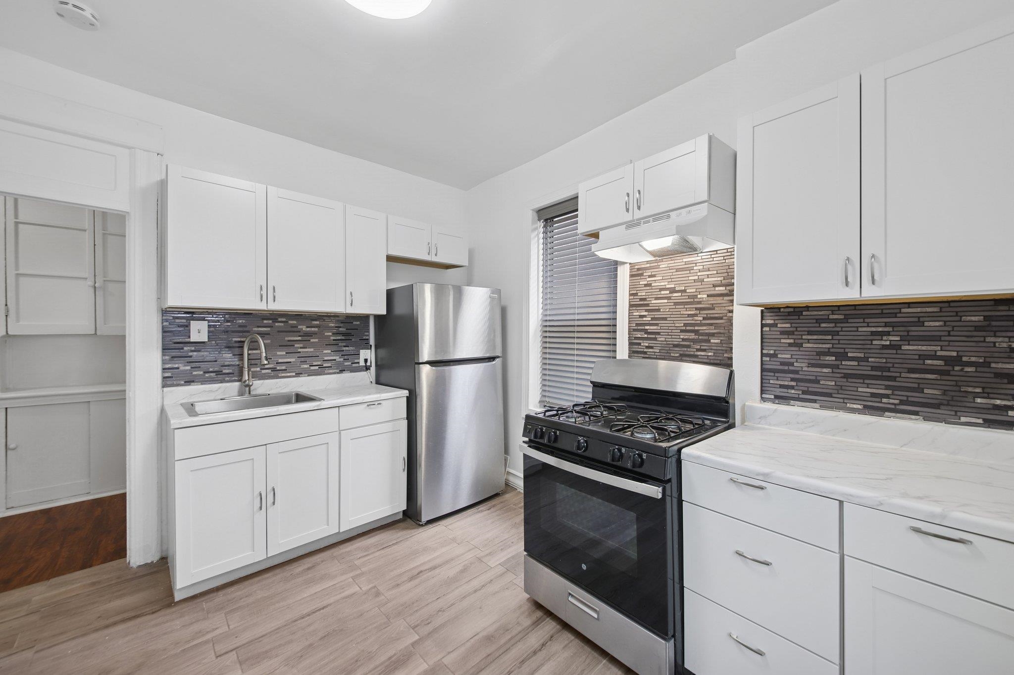 122A BALDWIN AVE - Photo 4