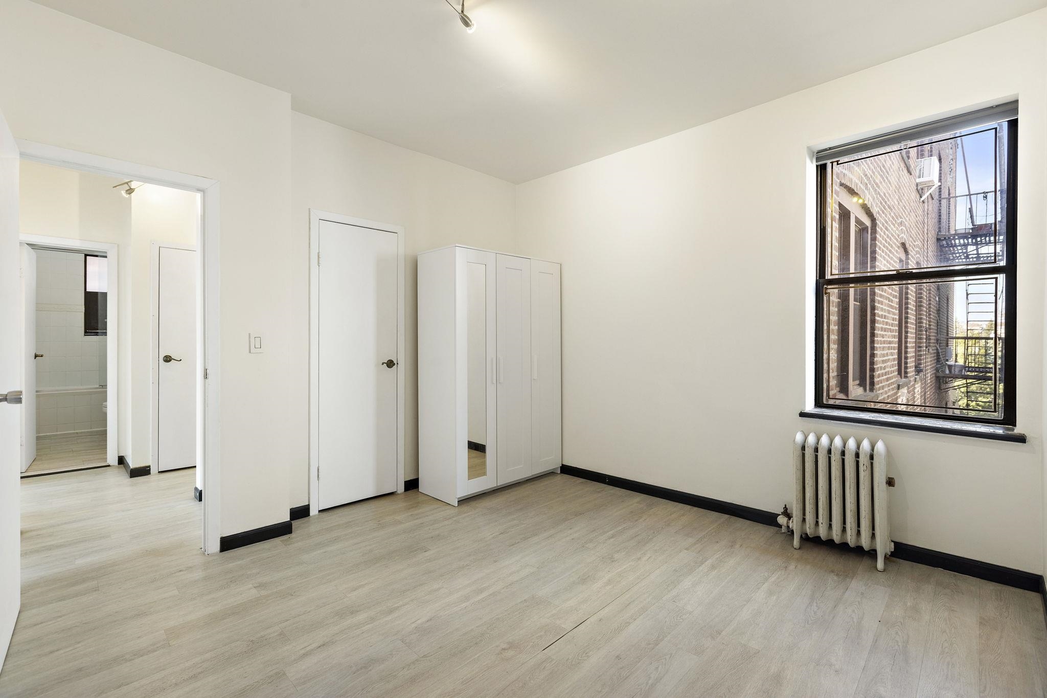 6601 BROADWAY #D7