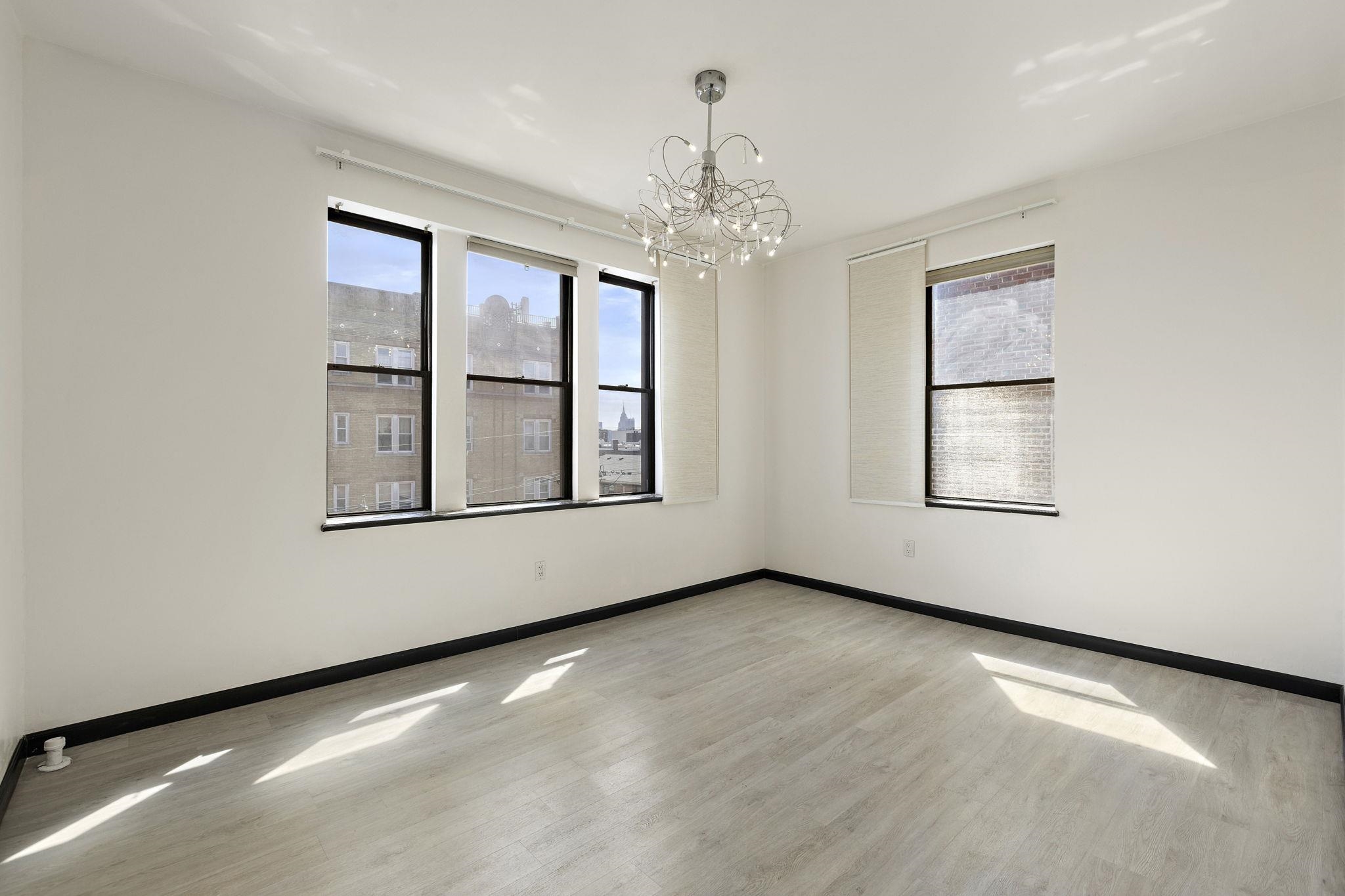 6601 BROADWAY #D7