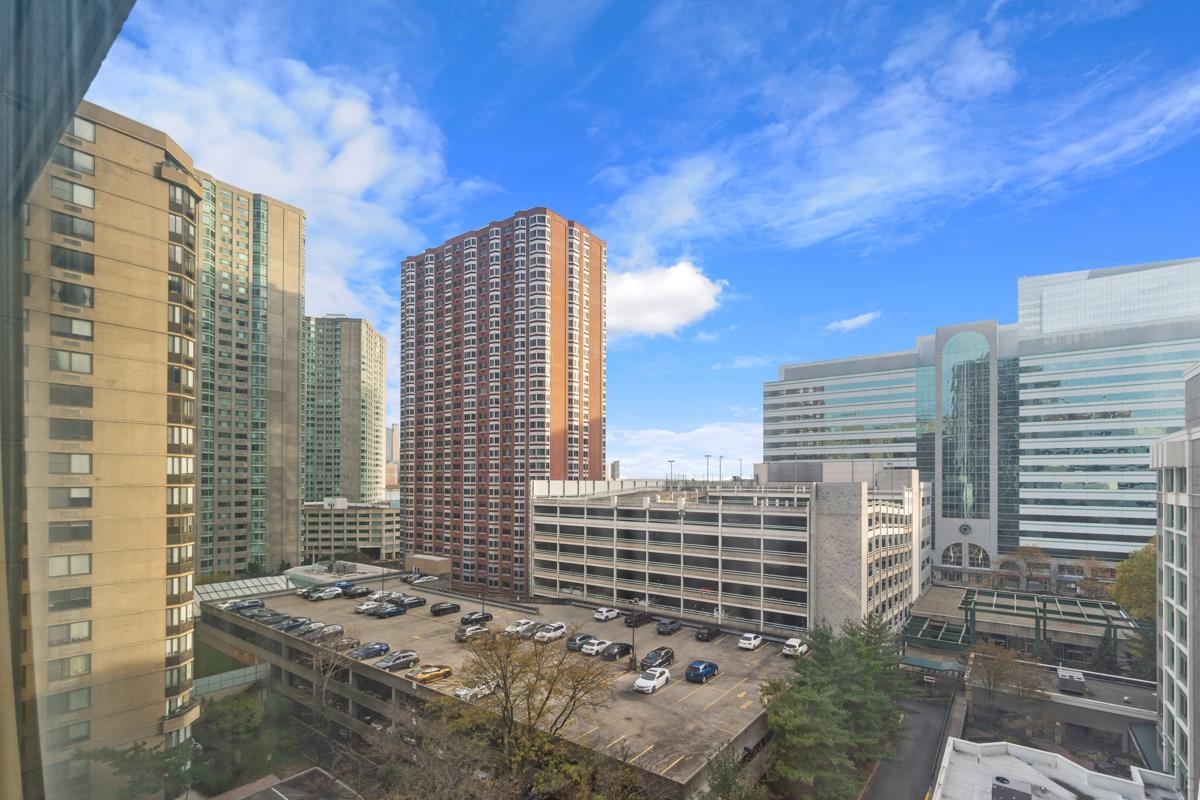 45 RIVER DR SOUTH #1005
